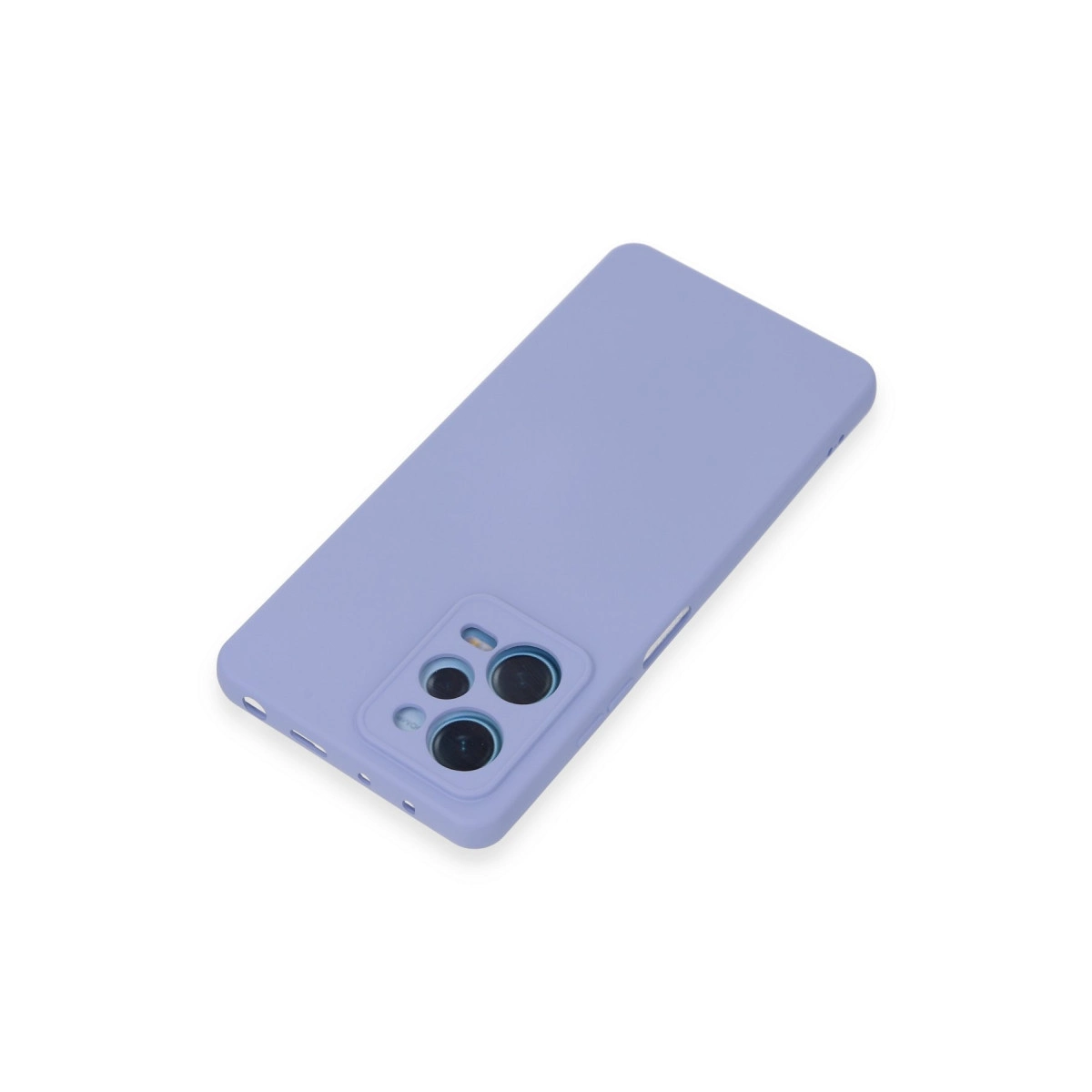 Kamera oyuntulu lavanta rengi telefon kılıfı. Beyaz arka plan.