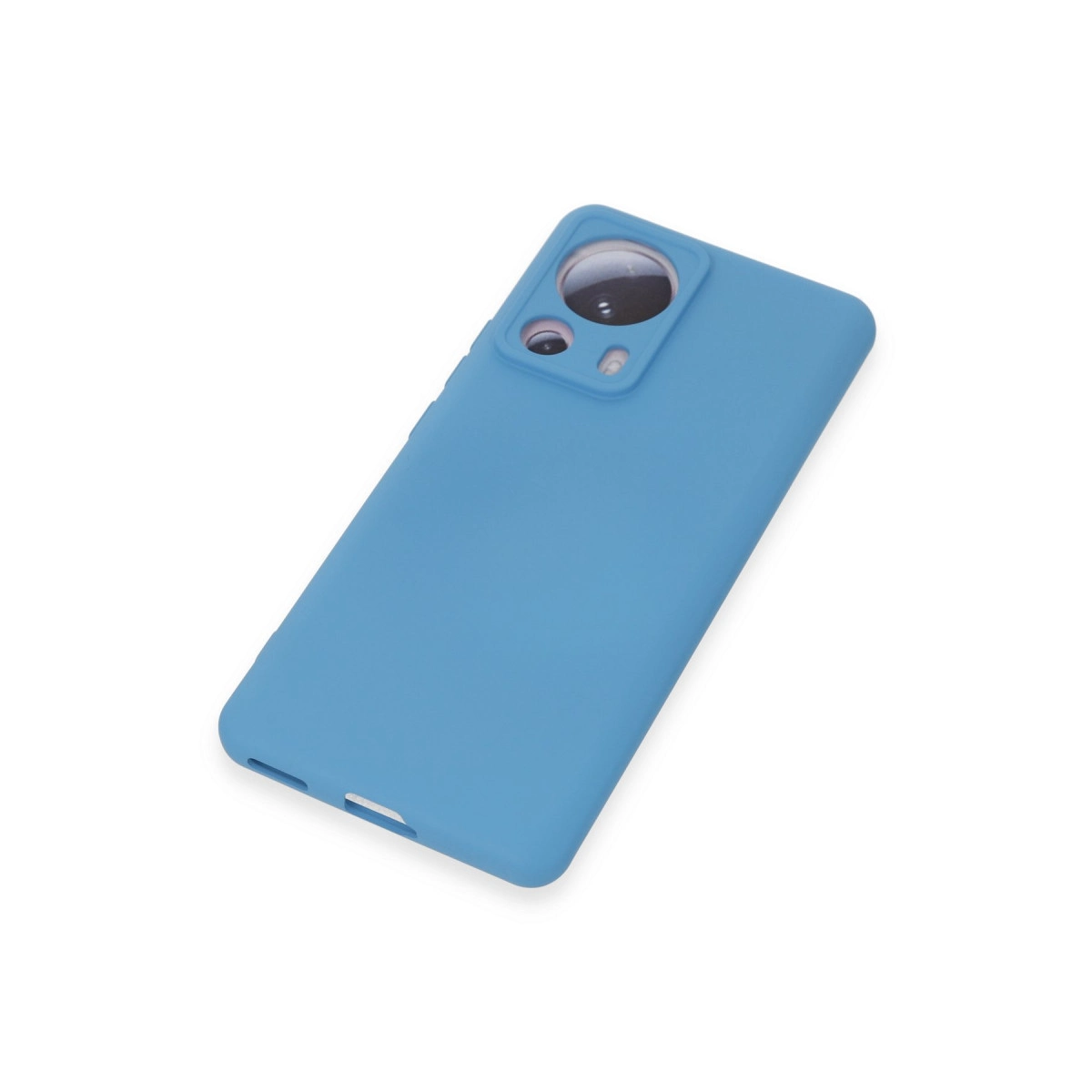 Kamera boşluklu mavi telefon kılıfı, beyaz arka planda.