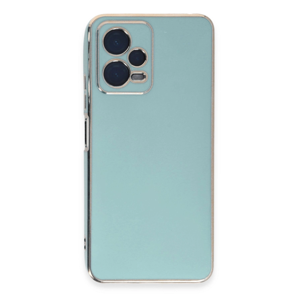 Gümüş kenarlı ve kamera modüllü açık mavi telefon arkası.