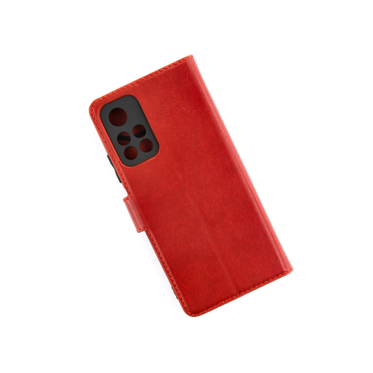 Beyaz arka plan üzerinde kamera oyuntulu kırmızı dikey telefon kılıfı.