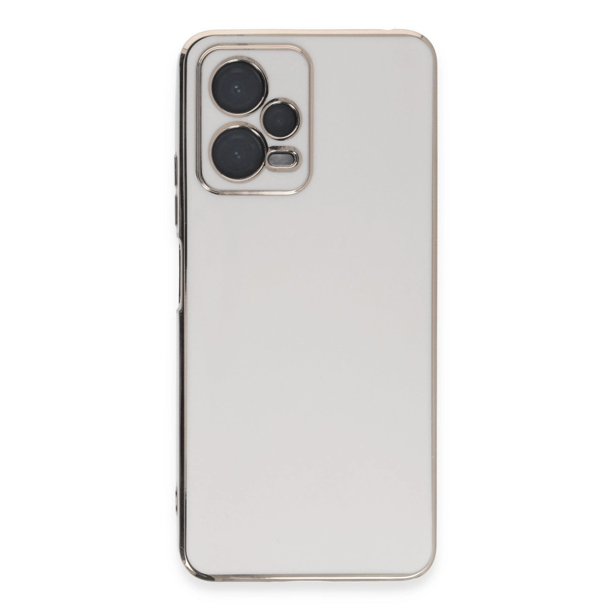 Dört kameralı, parlak çerçeveli beyaz telefon kılıfı.