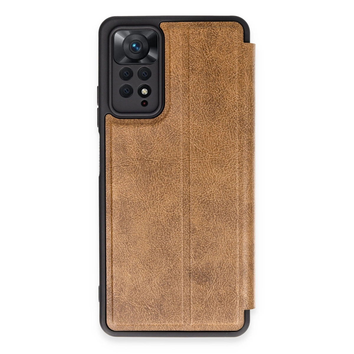 Kamera kesimli kahverengi deri telefon kılıfı, beyaz arka plan.