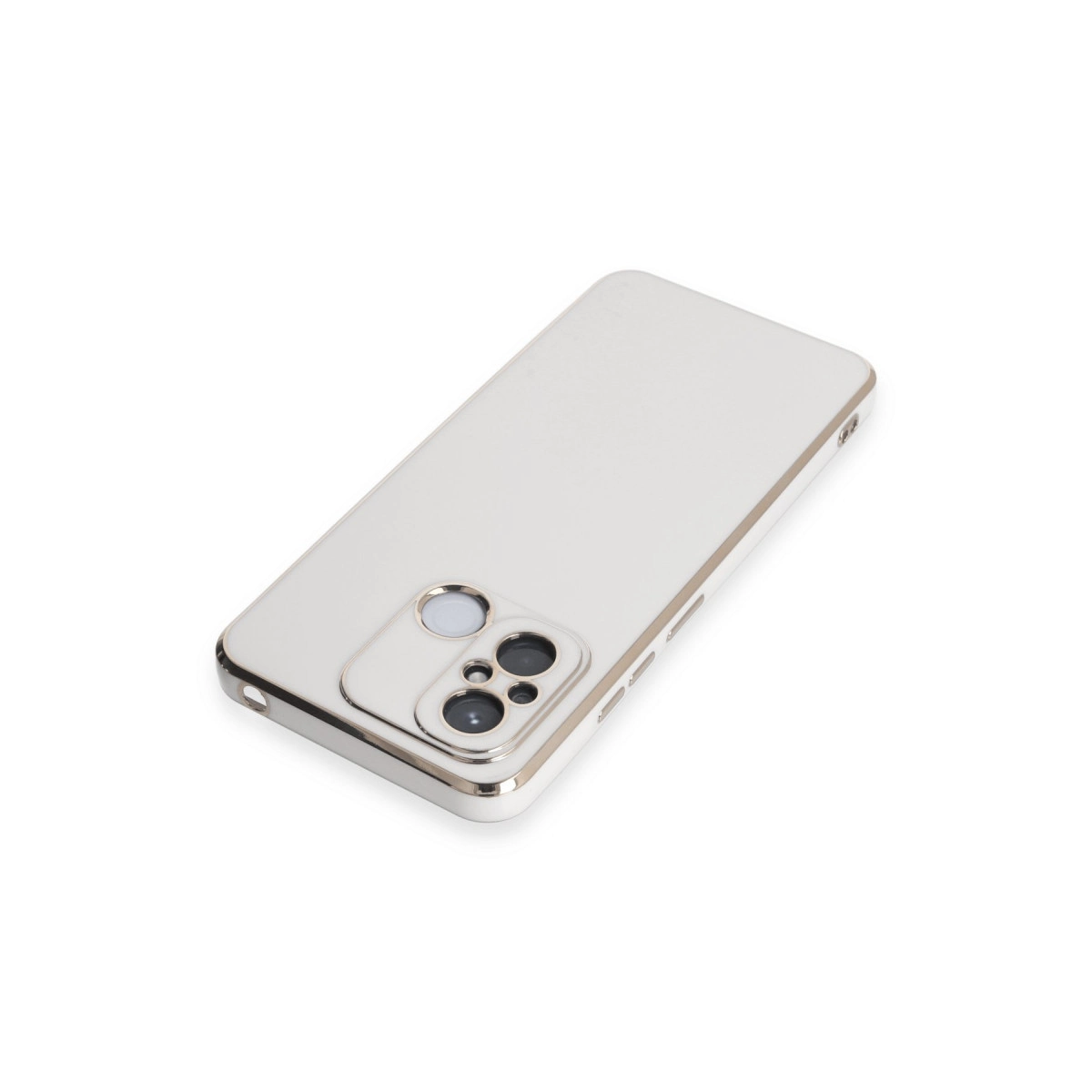 Arkada kamera lens dizilimine sahip gümüş renkli telefon kılıfı.