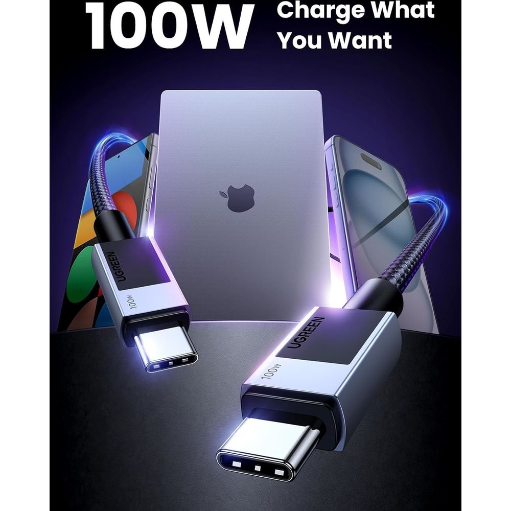 Dwa kable USB-C UGREEN 100W z laptopami i smartfonami w tle.