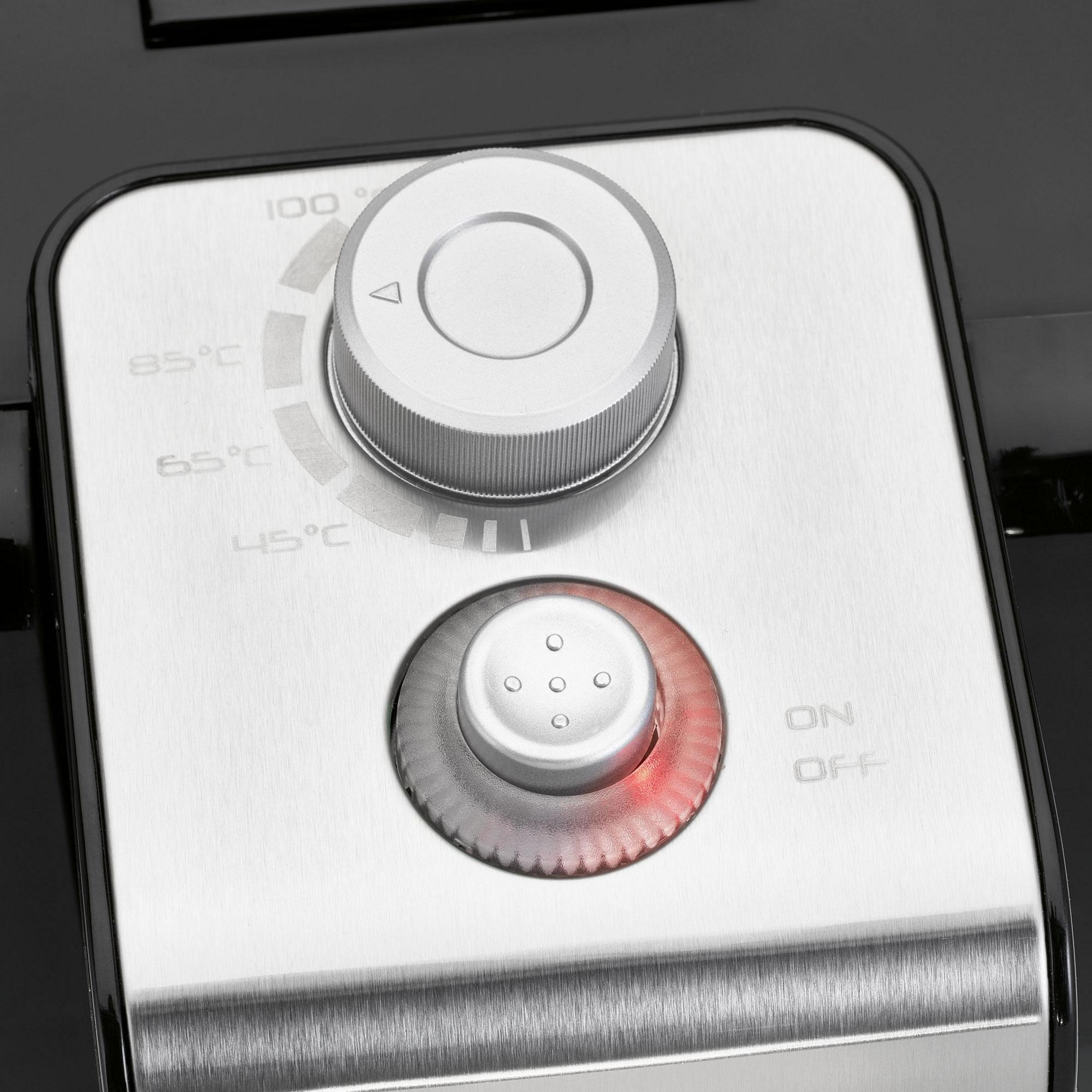 Pokrętła sterujące z ustawieniami temperatury (45-100°C) i czerwoną lampką.