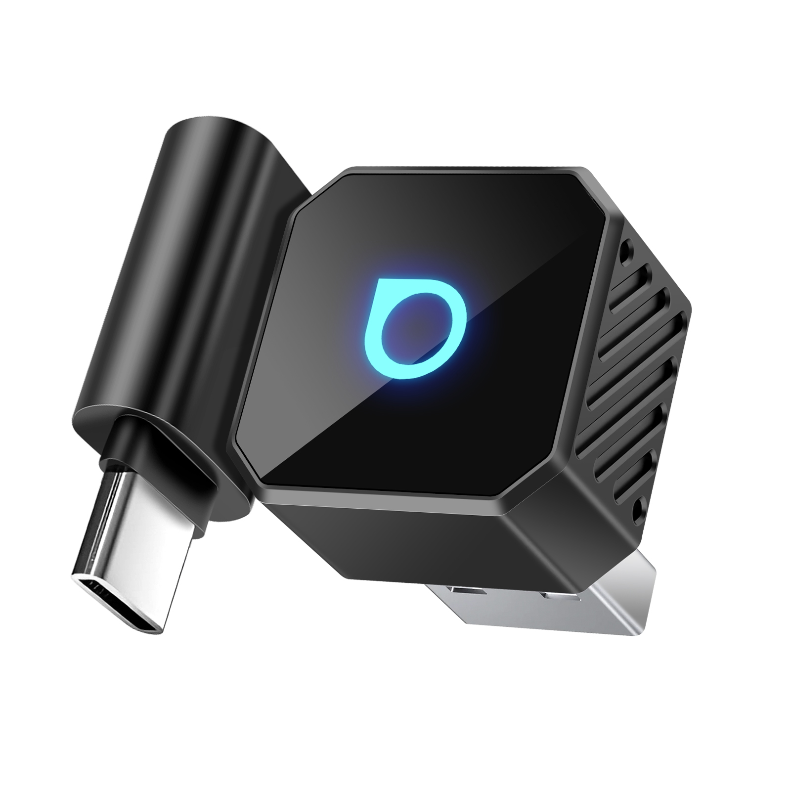 Un adattatore USB-C nero con logo blu e connettore metallico.