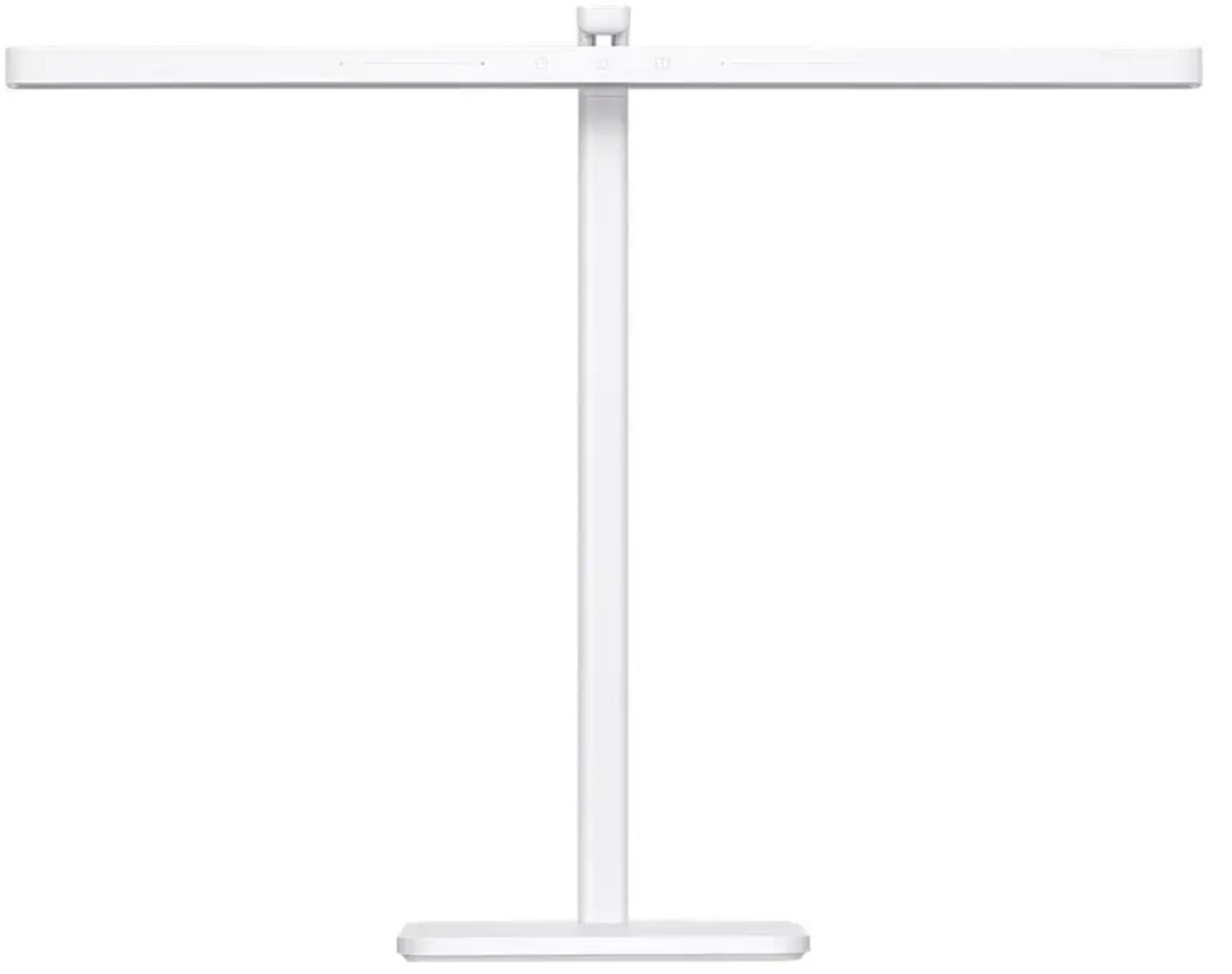 Biała lampa biurkowa z prostokątnym panelem świetlnym i smukłą podstawą.