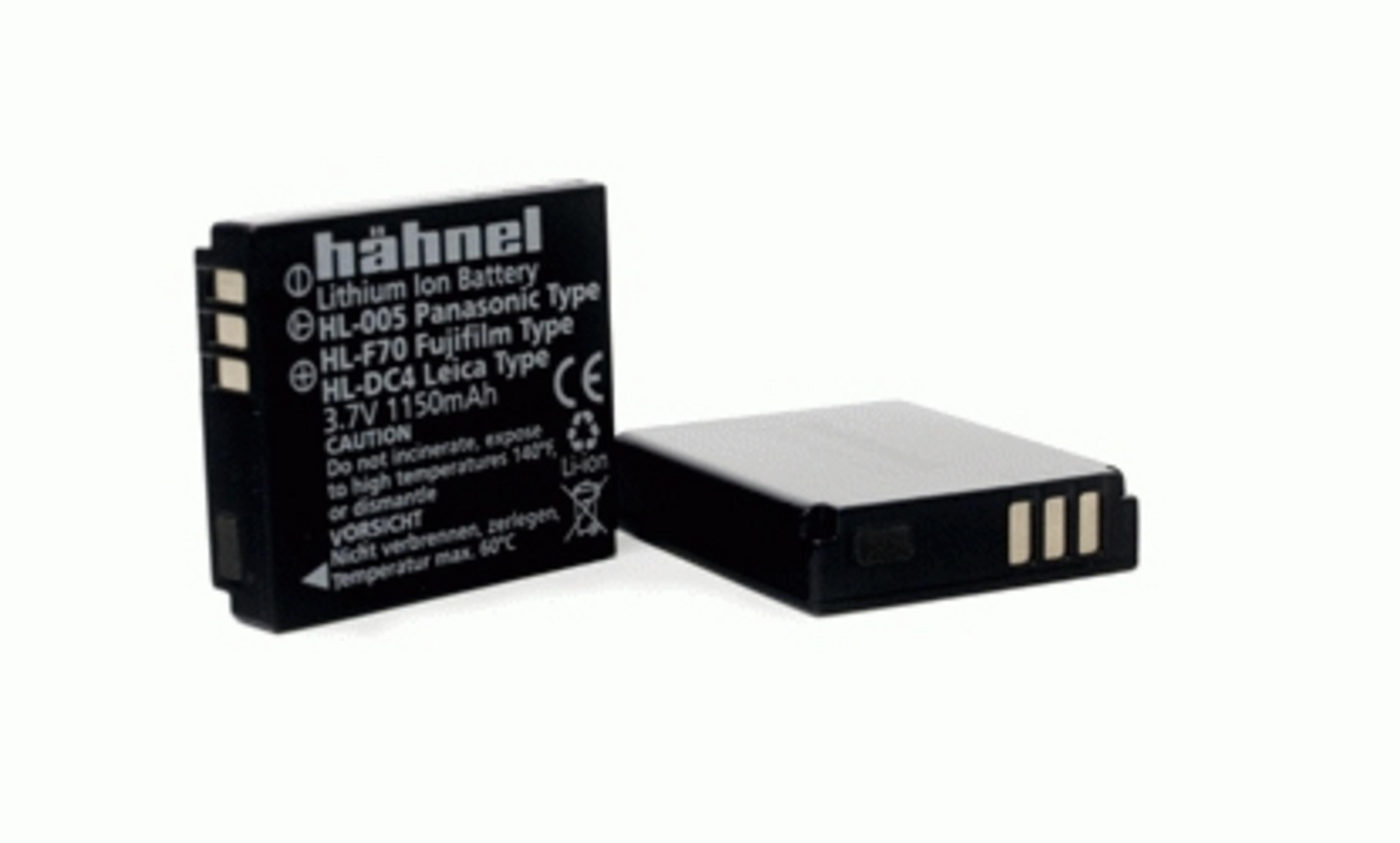Zwei schwarze Lithium-Ionen-Akkus, einer mit Beschriftung, auf weißem Hintergrund.