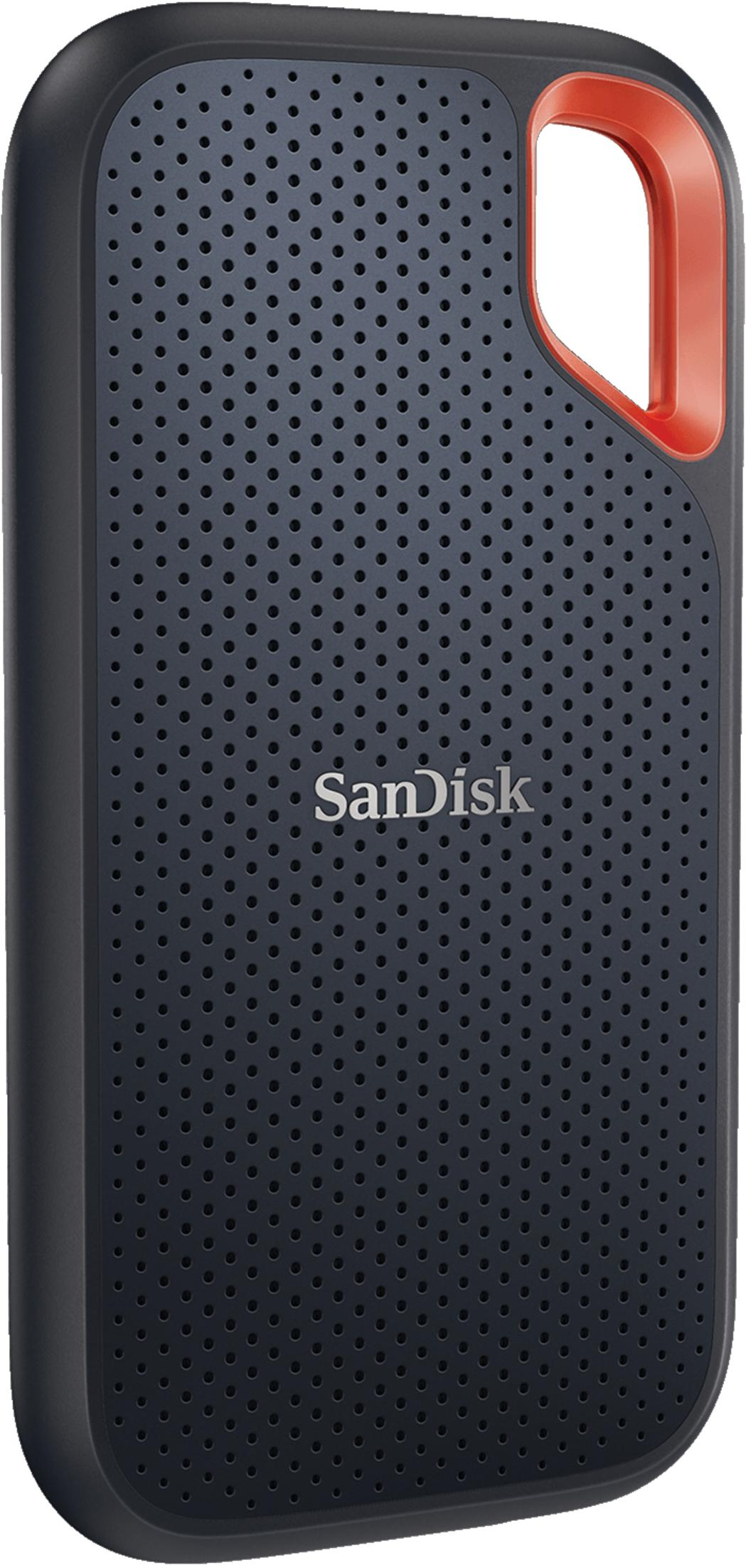 Ciemnoszary dysk SanDisk SSD z perforowaną powierzchnią i czerwonym uchwytem.