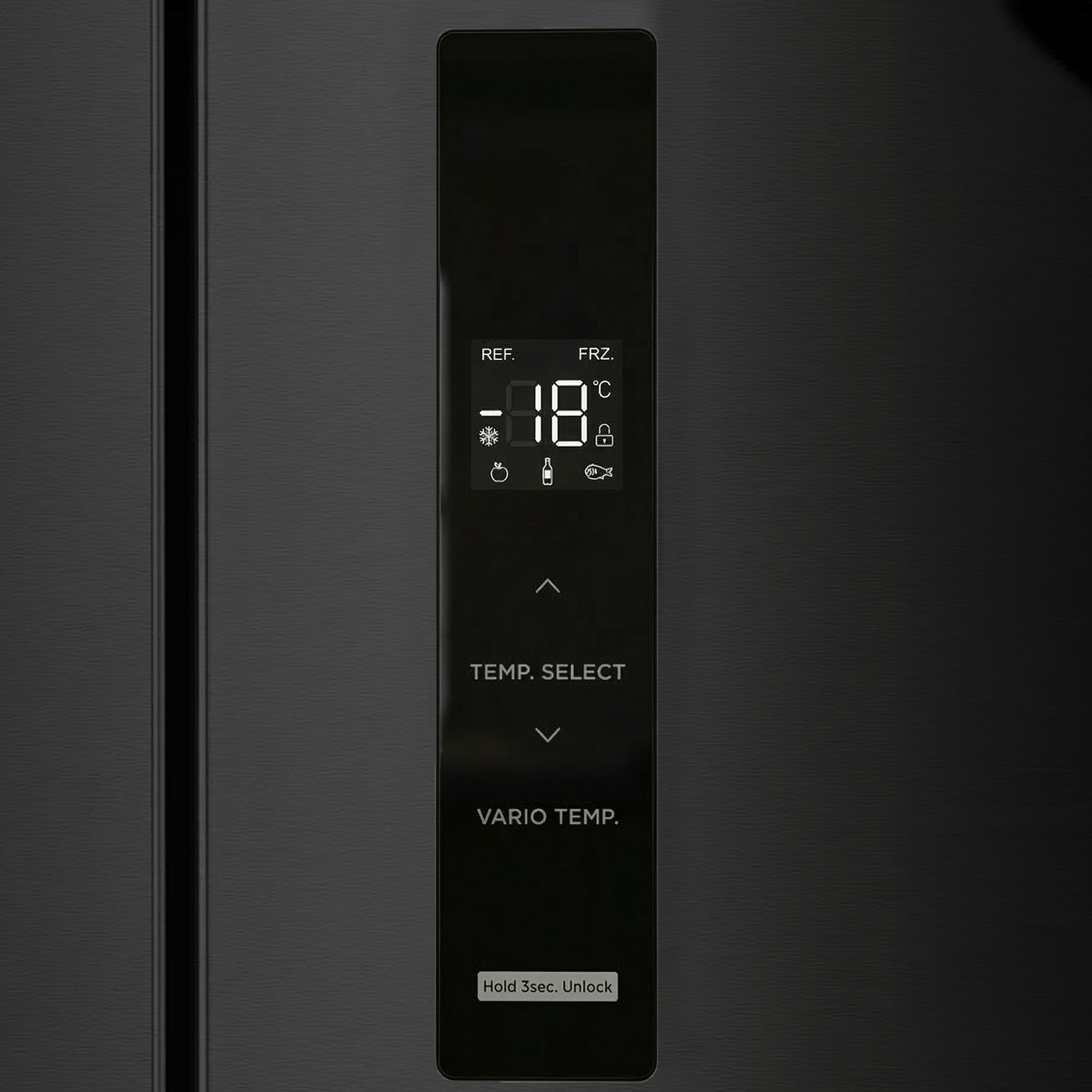 Digitale display op zwarte koelkast toont -18°C met opties voor temperatuurselectie.