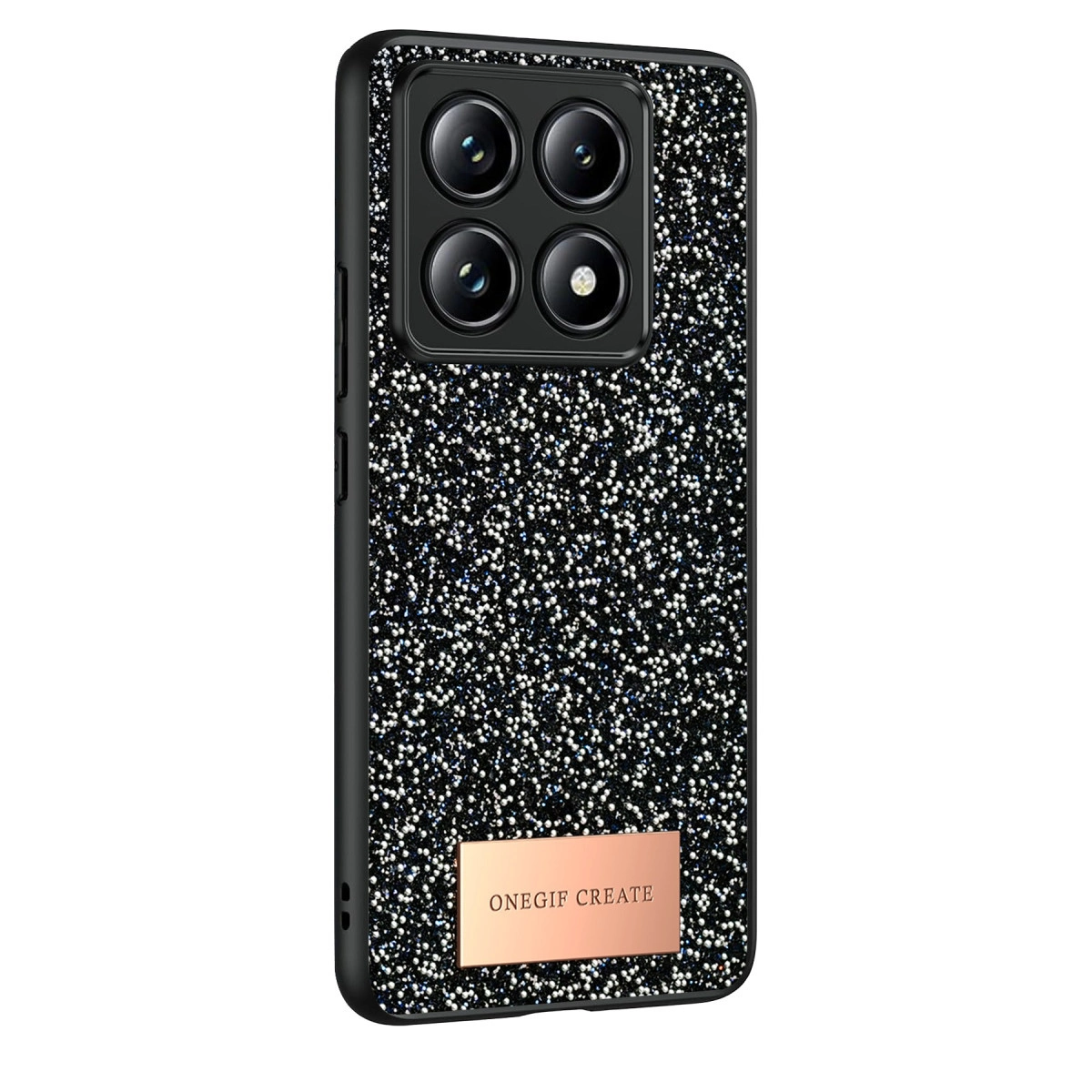 Simli kılıflı siyah telefon, dört kameralı. Altta bakır plaka.
