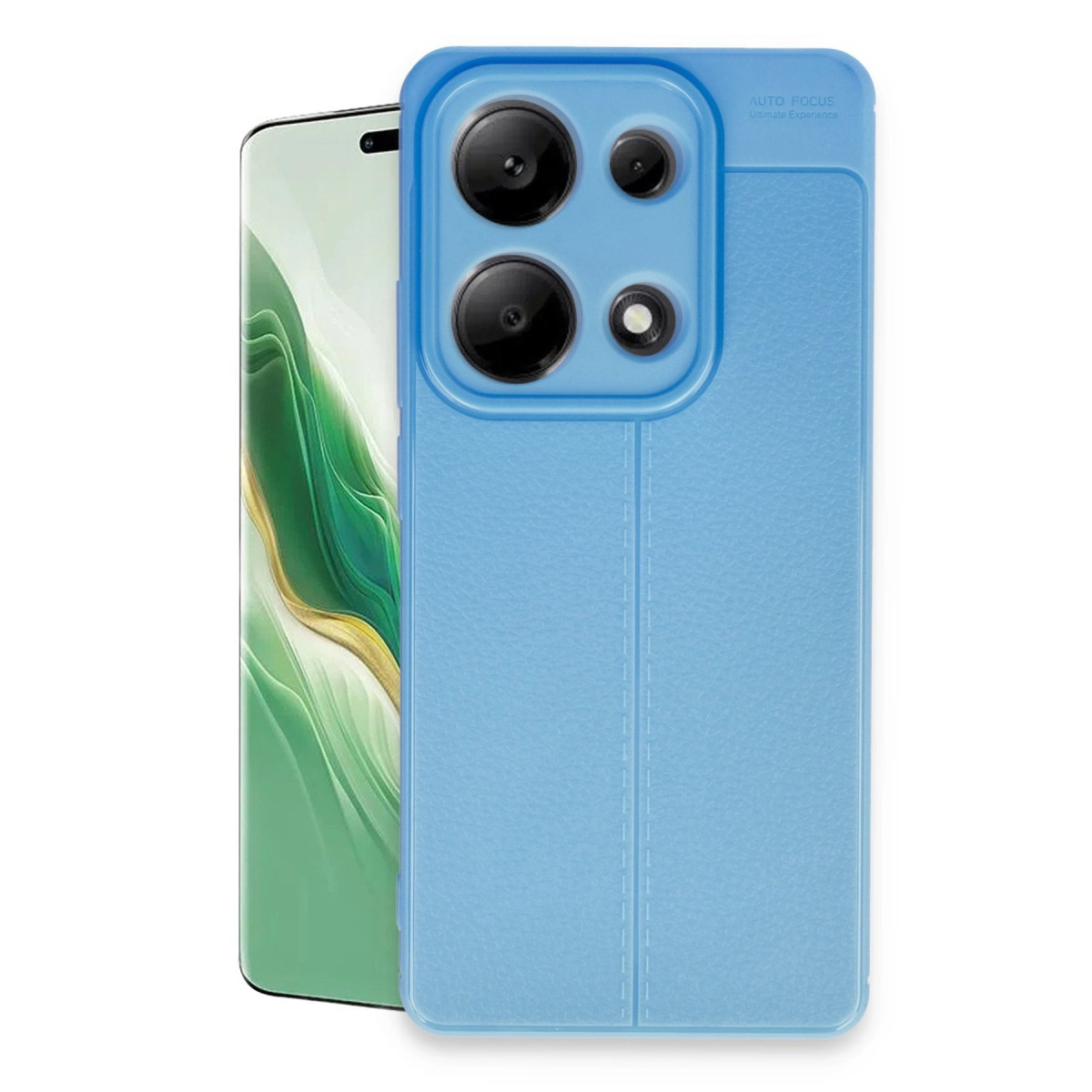 Dört kamera lensi ve flaşlı açık mavi telefon kılıfı. Yanında bir telefon var.