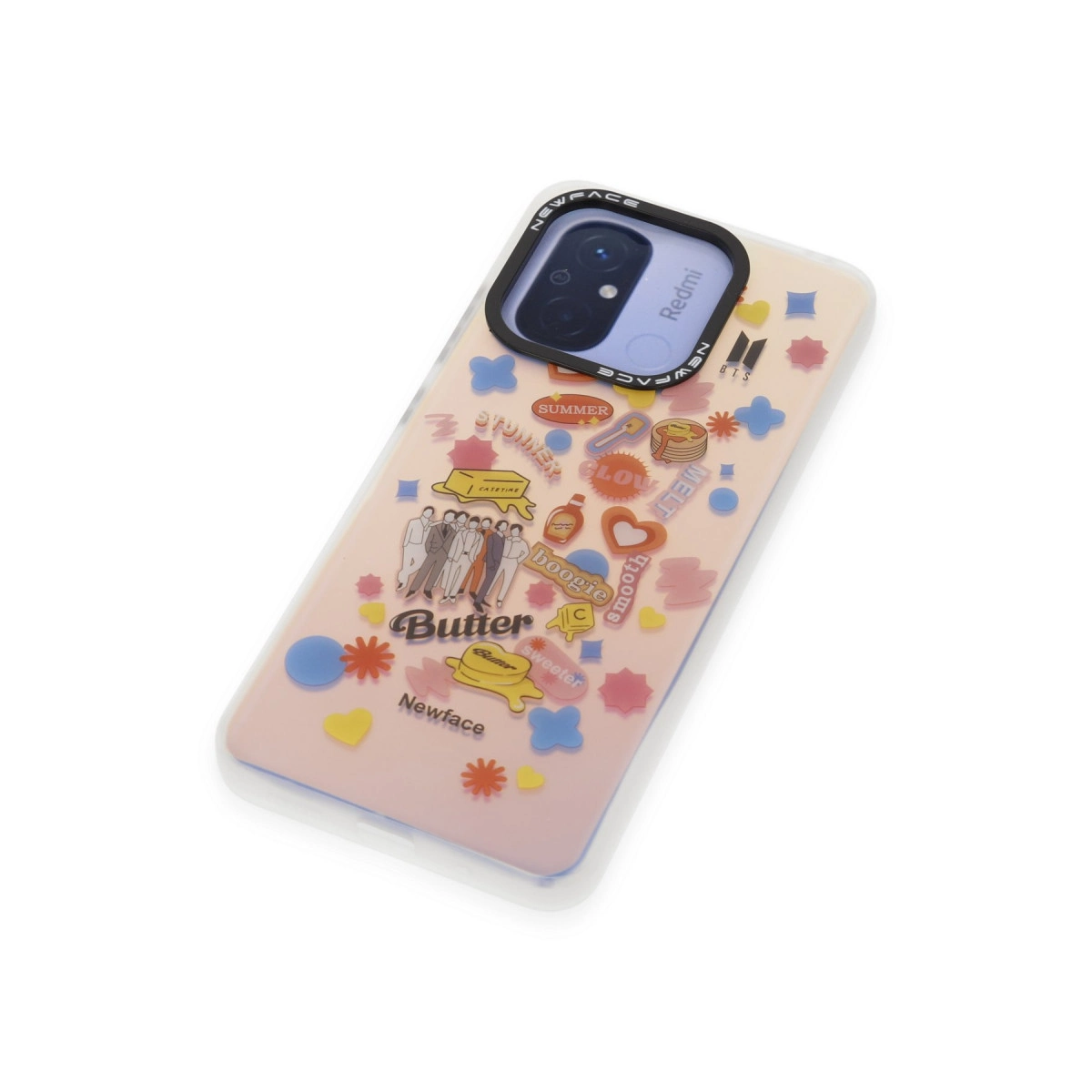 Grup, 'Butter' yazısı ve renkli şekiller içeren BTS motifleriyle süslenmiş telefon kılıfı.