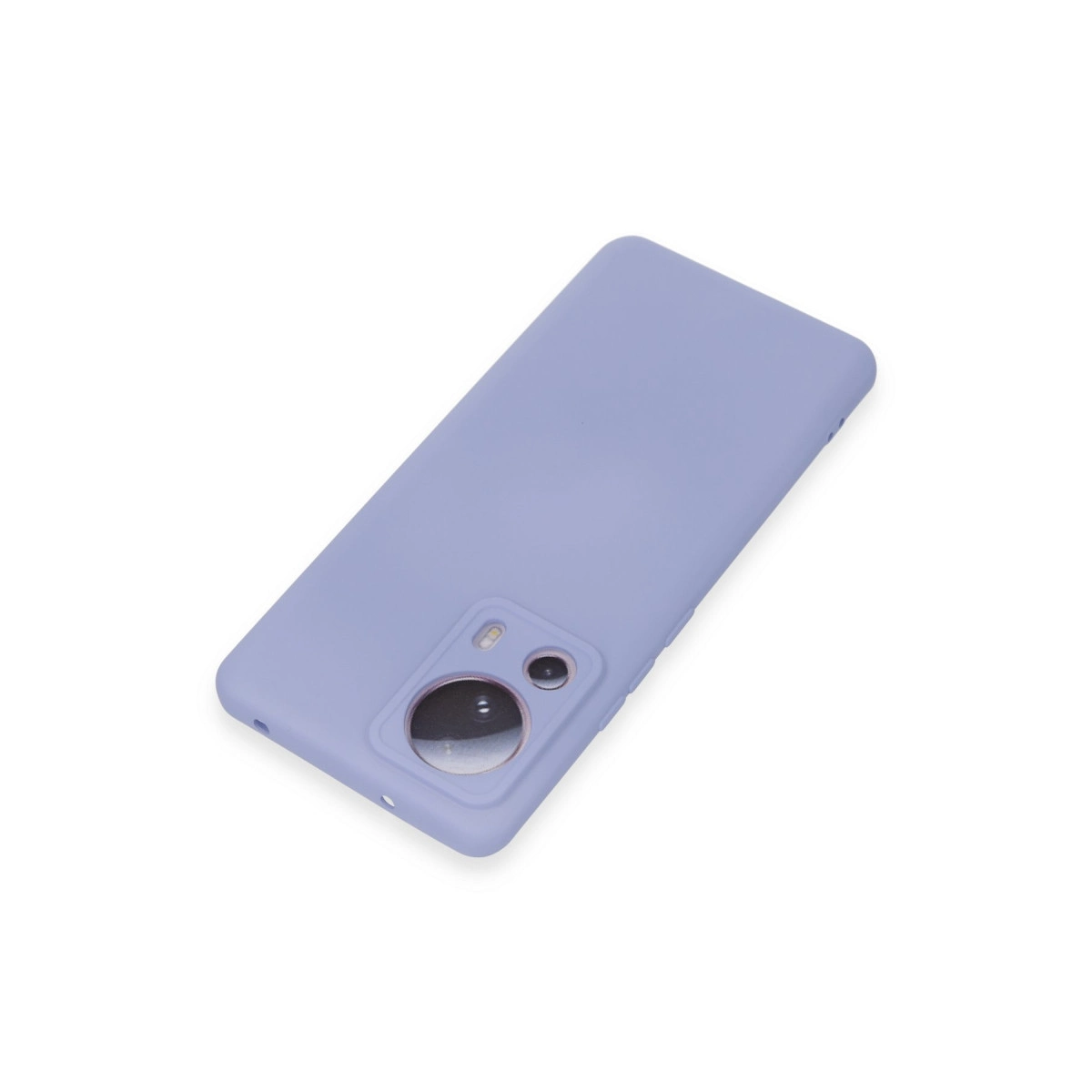 Kamera kesimli leylak rengi telefon kılıfı.