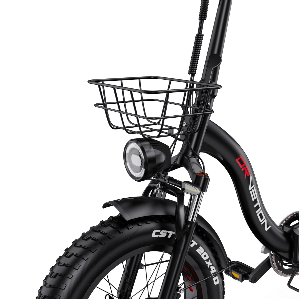 Czarny rower elektryczny widok z przodu z koszem, światłem i amortyzatorem.