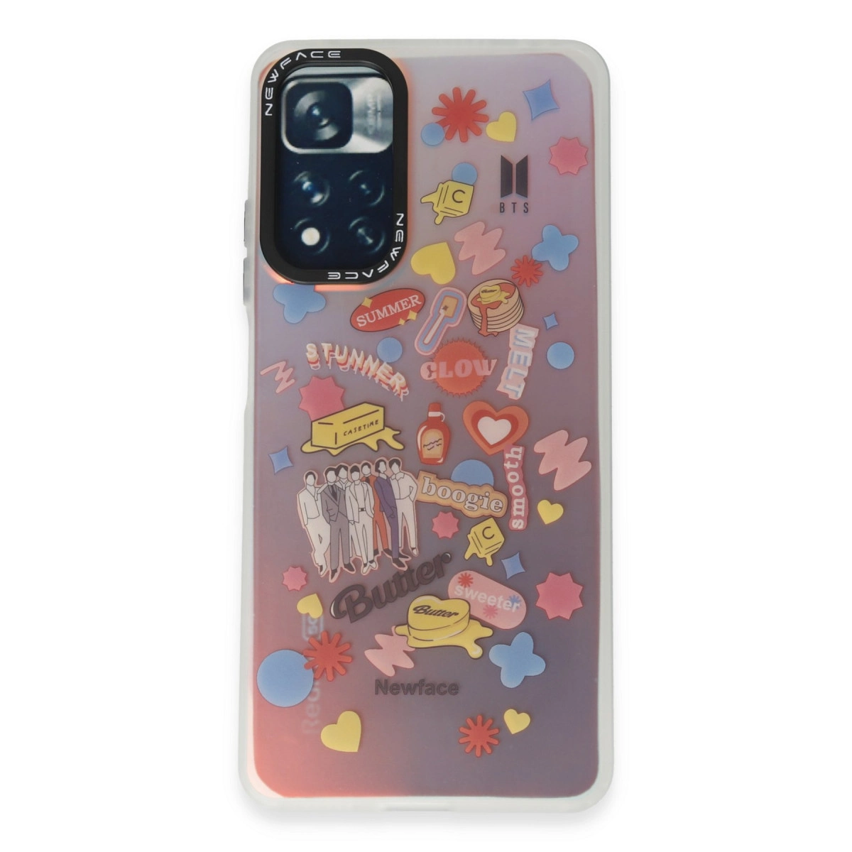 BTS Butter temalı telefon kılıfı: kamera, BTS logosu ve renkli çıkartmalar.