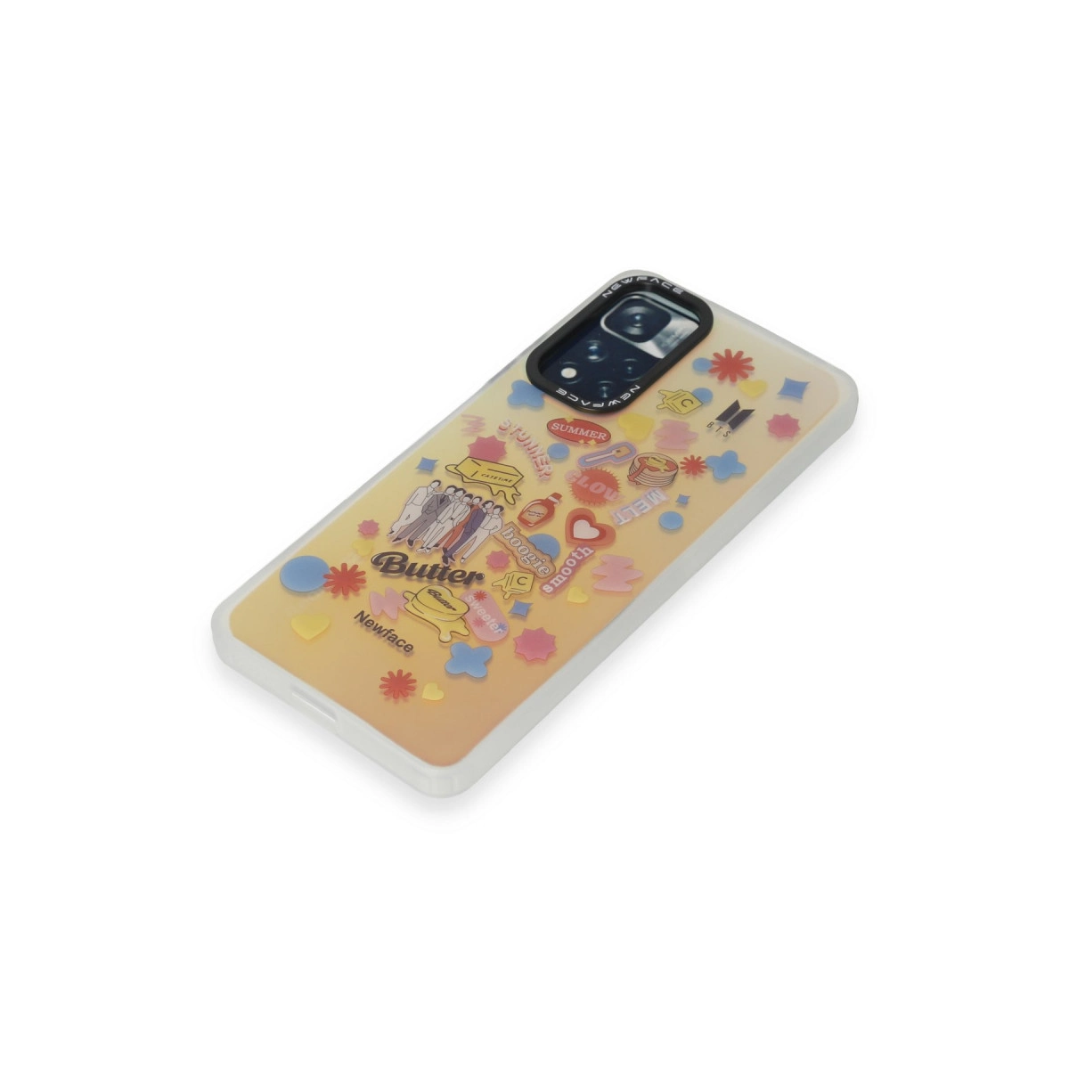 Sevimli çıkartmalarla "Butter" baskılı bir telefon kılıfı.