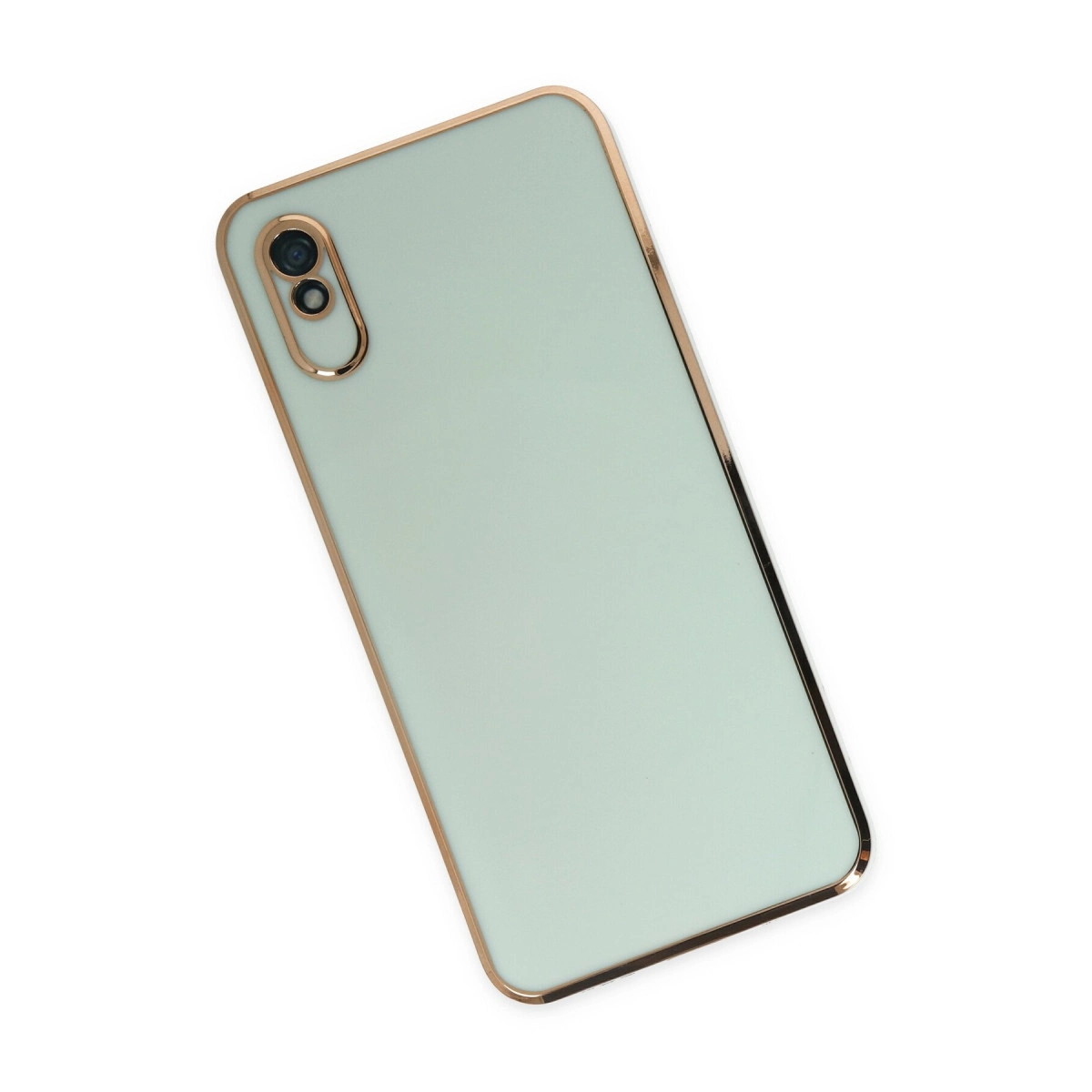 Altın kenarlı, kamera kesimli açık yeşil telefon kılıfı.
