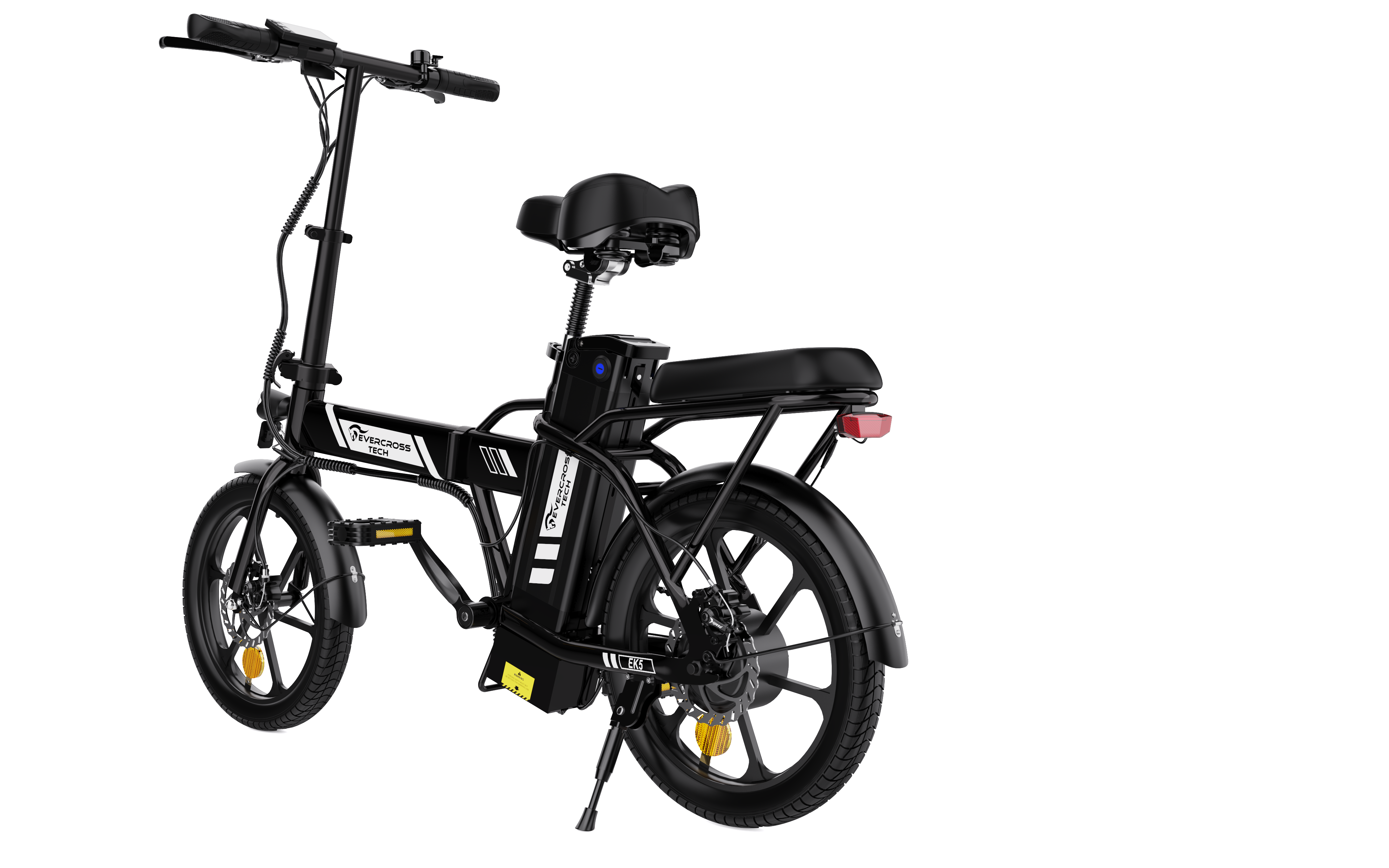 Bicicleta eléctrica plegable negra con logo plateado, en la oscuridad.