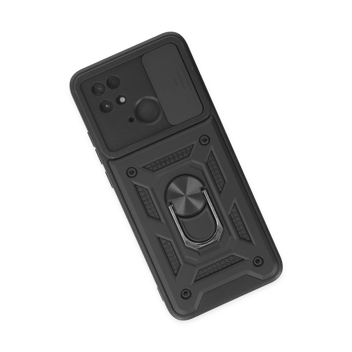 Beyaz arka plan üzerinde kamera kapaklı ve halka tutuculu siyah telefon kılıfı.