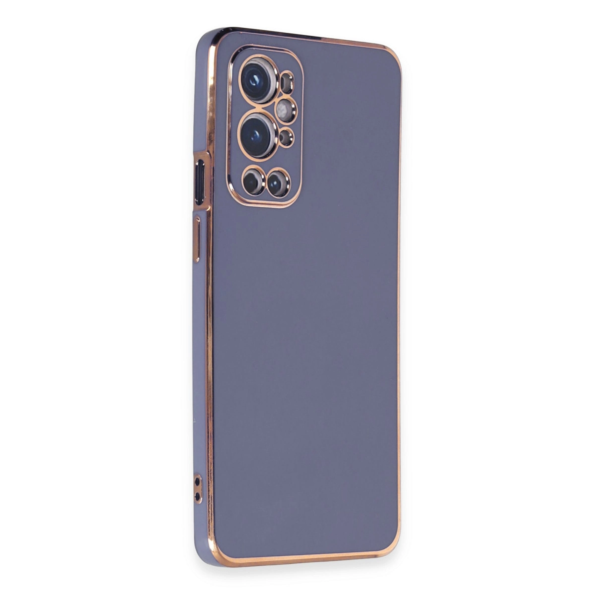 Pembe altın kenarlı ve kamera oyuklu mor telefon kılıfı.