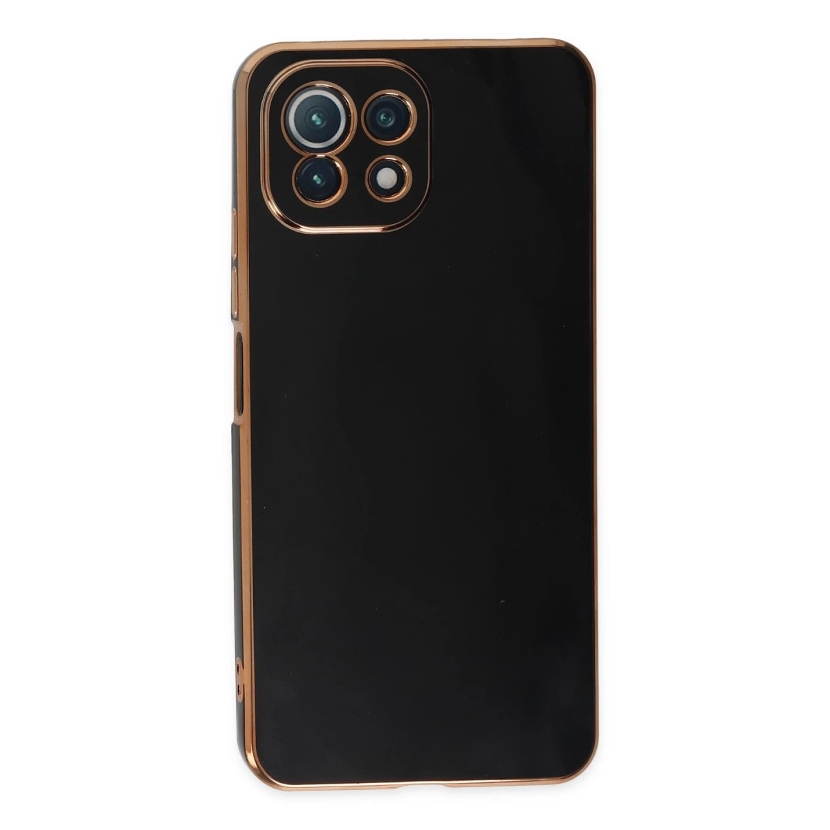 Dört kameralı, altın kenarlı siyah telefon kılıfı.