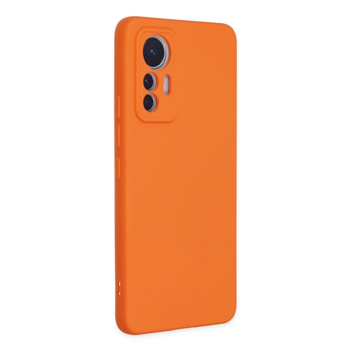 Kamera modülü ve düğmeleri olan parlak turuncu telefon kılıfı.