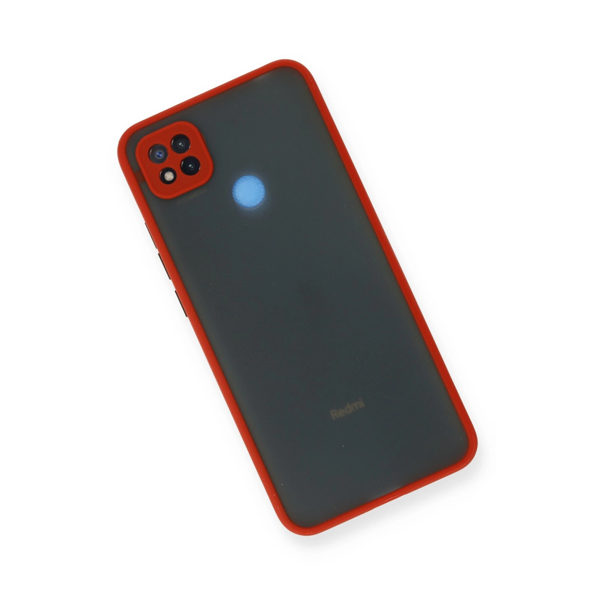 Kırmızı çerçeveli ve kamera modüllü koyu renkli telefonun arkası.