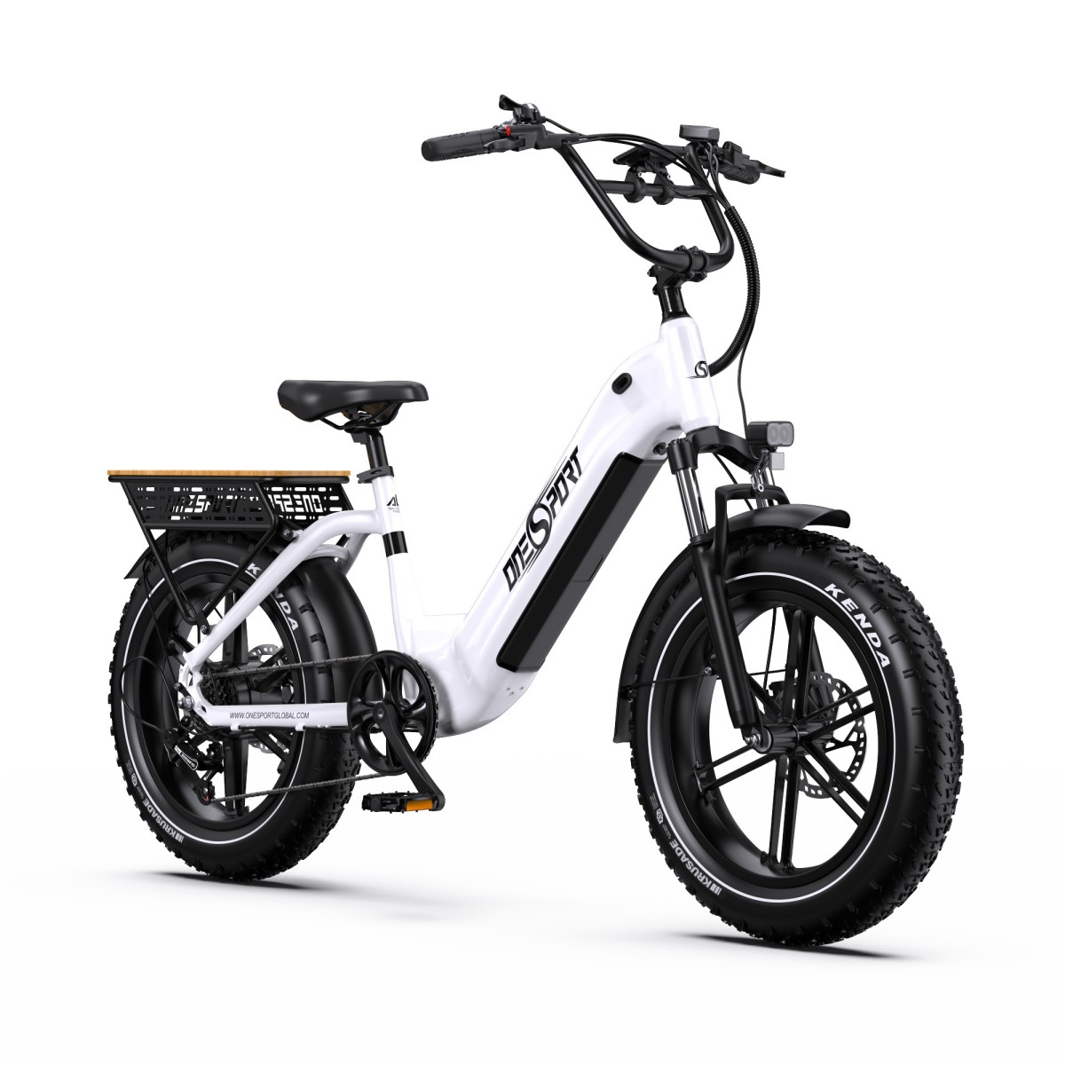 Una fat bike elettrica bianca con portapacchi posteriore nero, pneumatici larghi e cavalletto.
