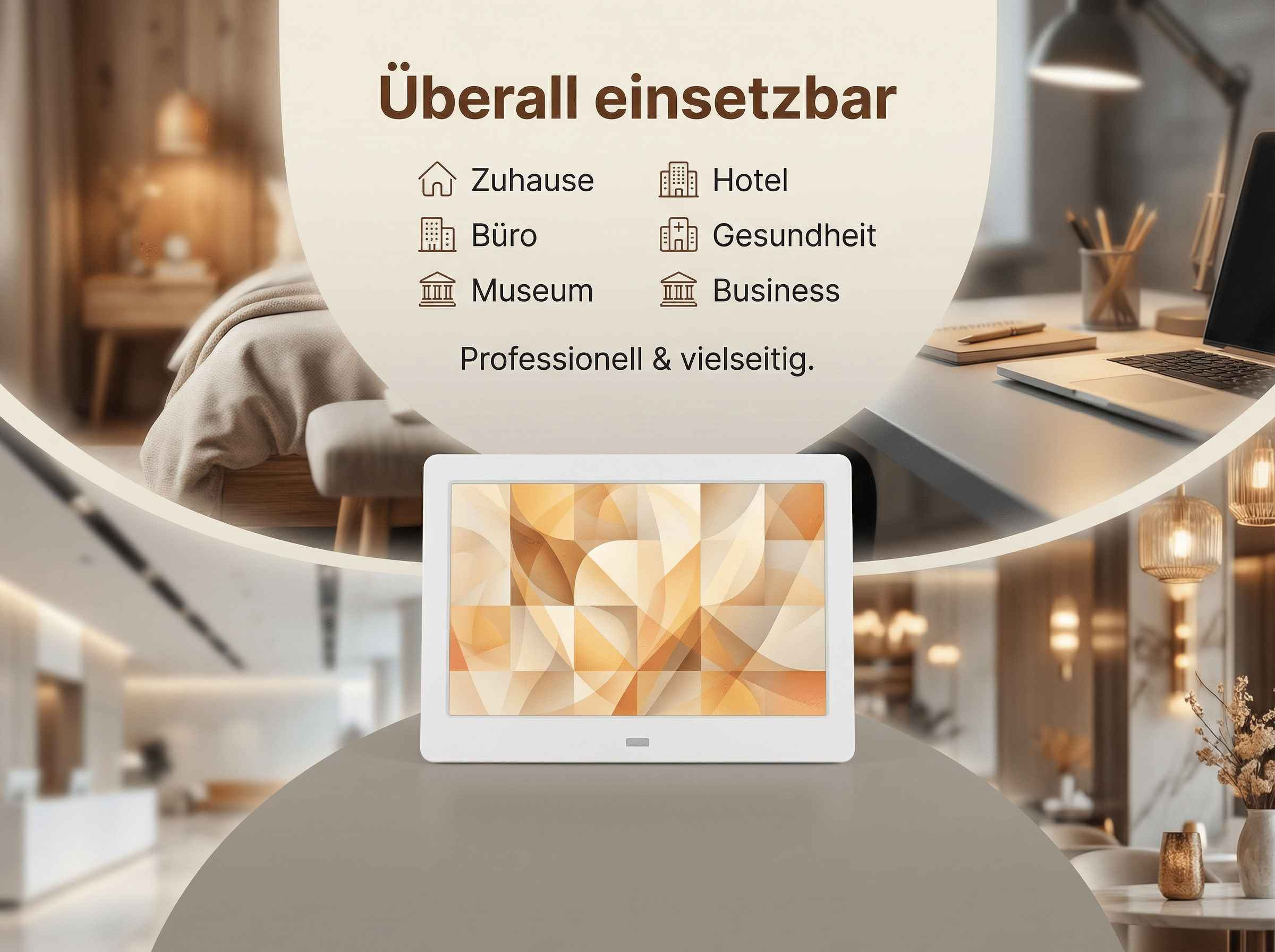 Ein digitaler Bilderrahmen mit abstraktem Muster steht auf einem Tisch.