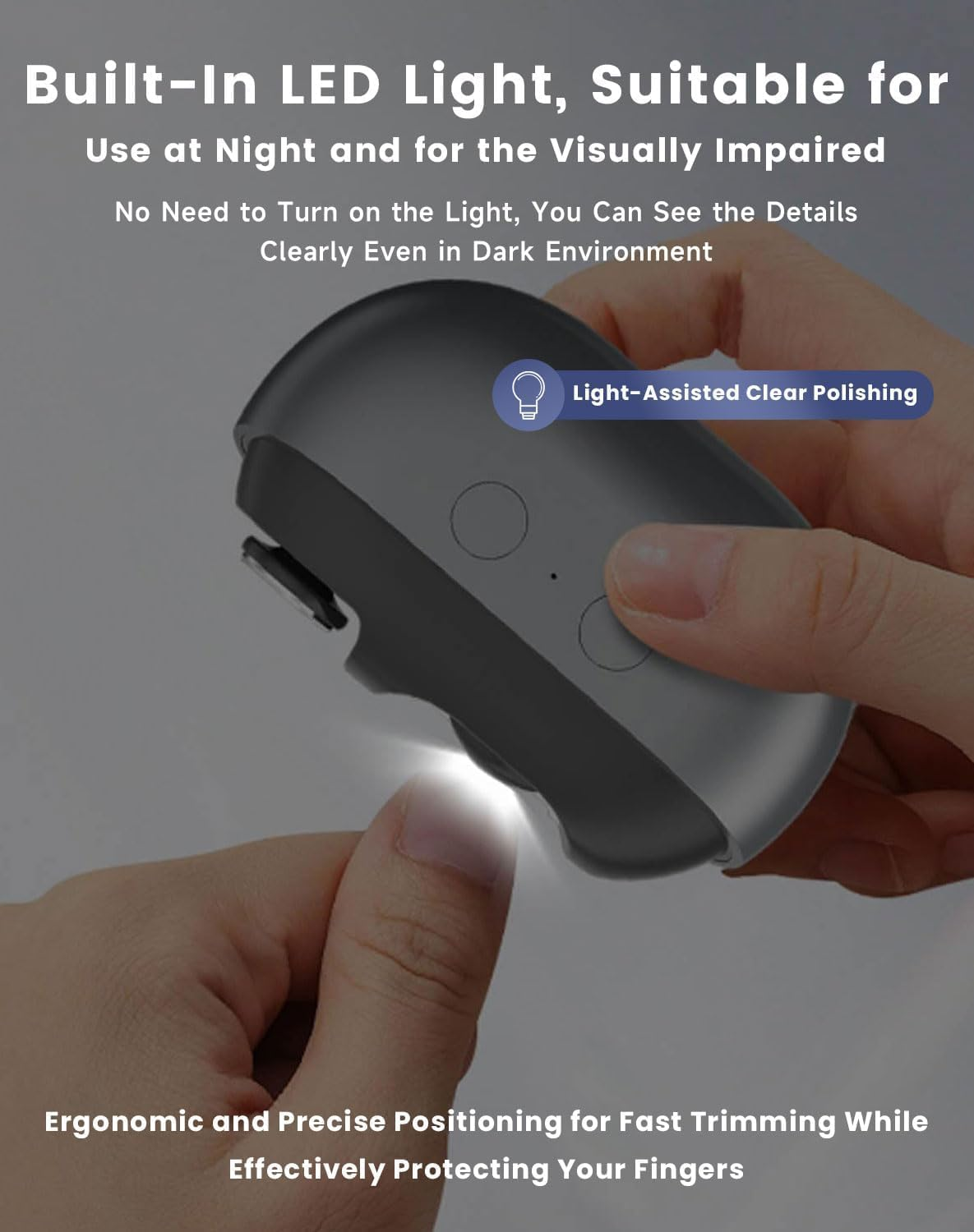 Ein Nagelknipser mit LED-Licht beleuchtet den Finger für präzises Schneiden.