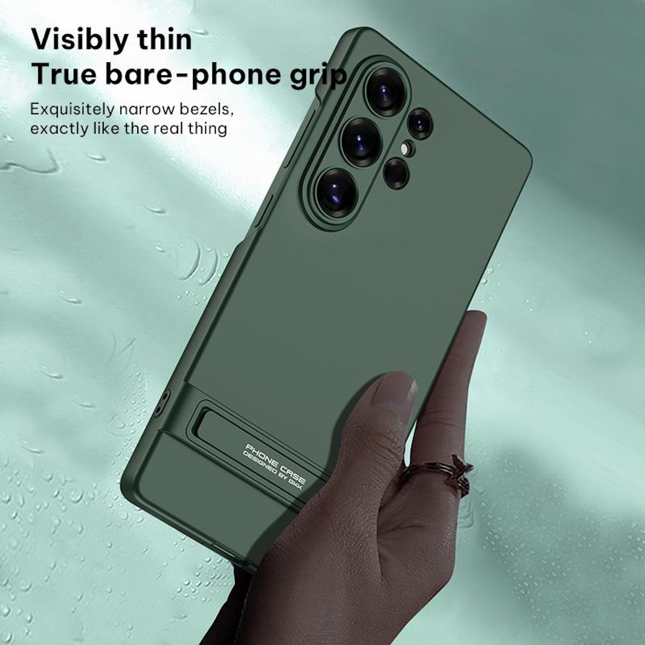 Funda verde para teléfono con lentes de cámara y soporte, sostenida por una mano.