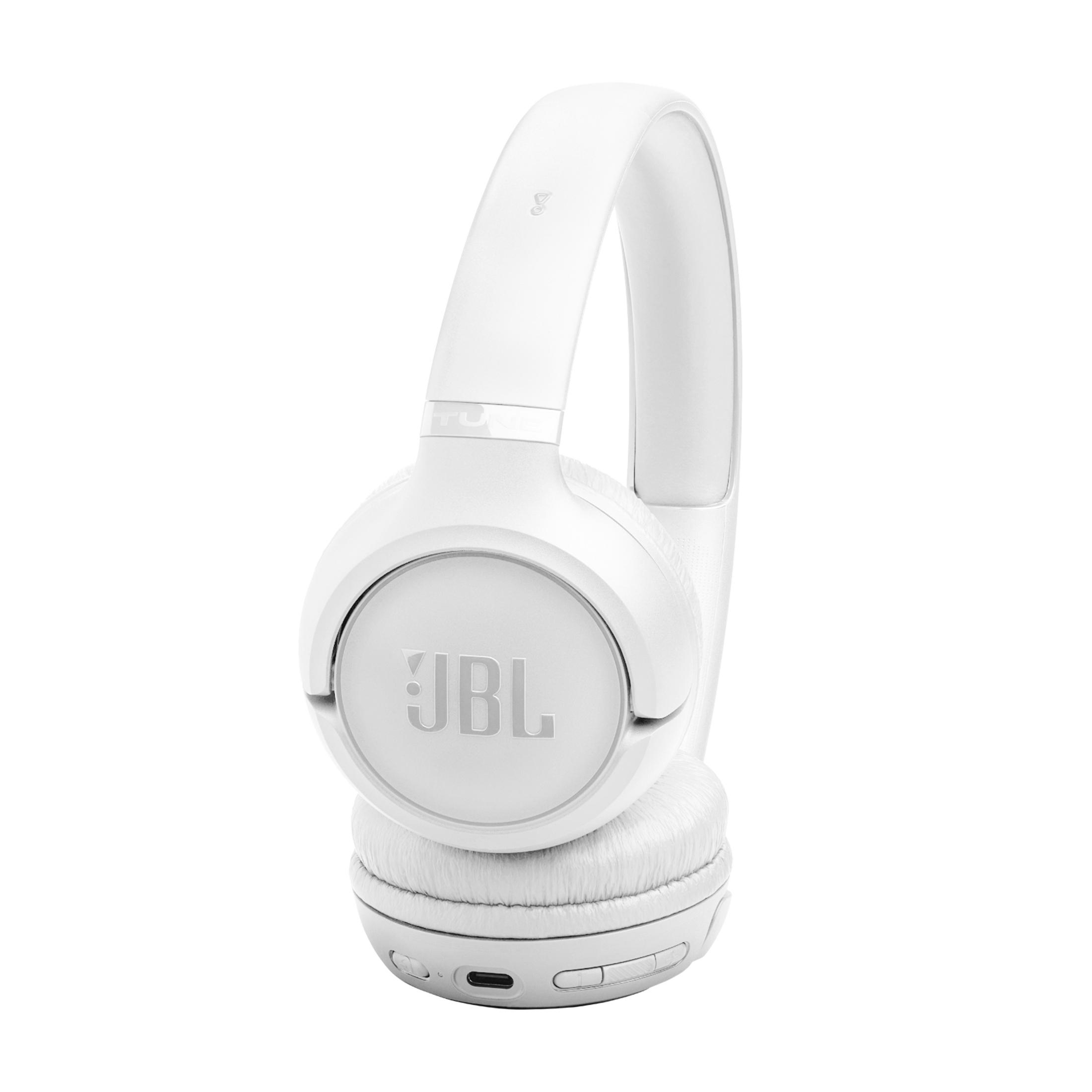 Cuffie JBL bianche con padiglioni imbottiti e logo argento.