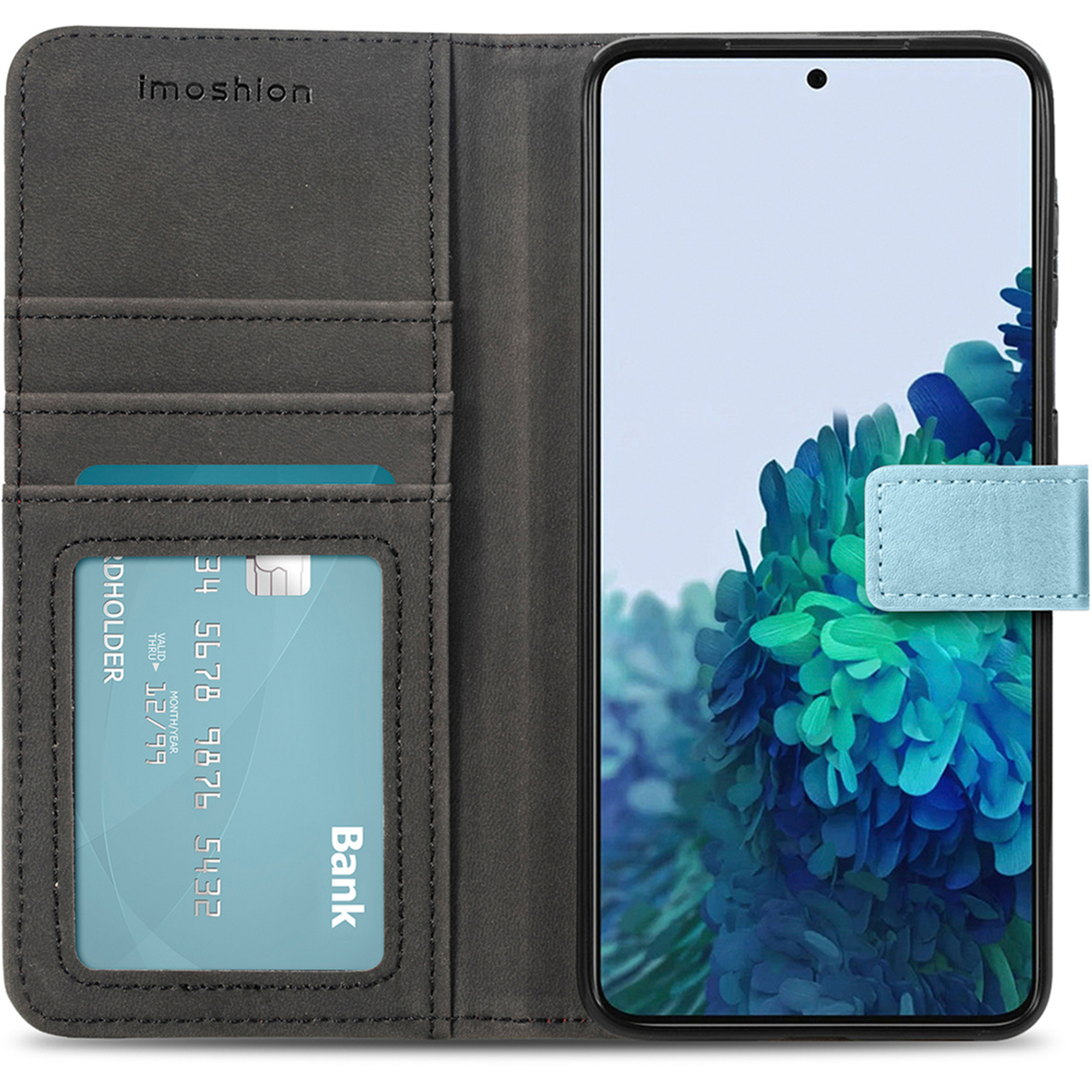 Una custodia per telefono nera con slot per carte e una carta di credito.