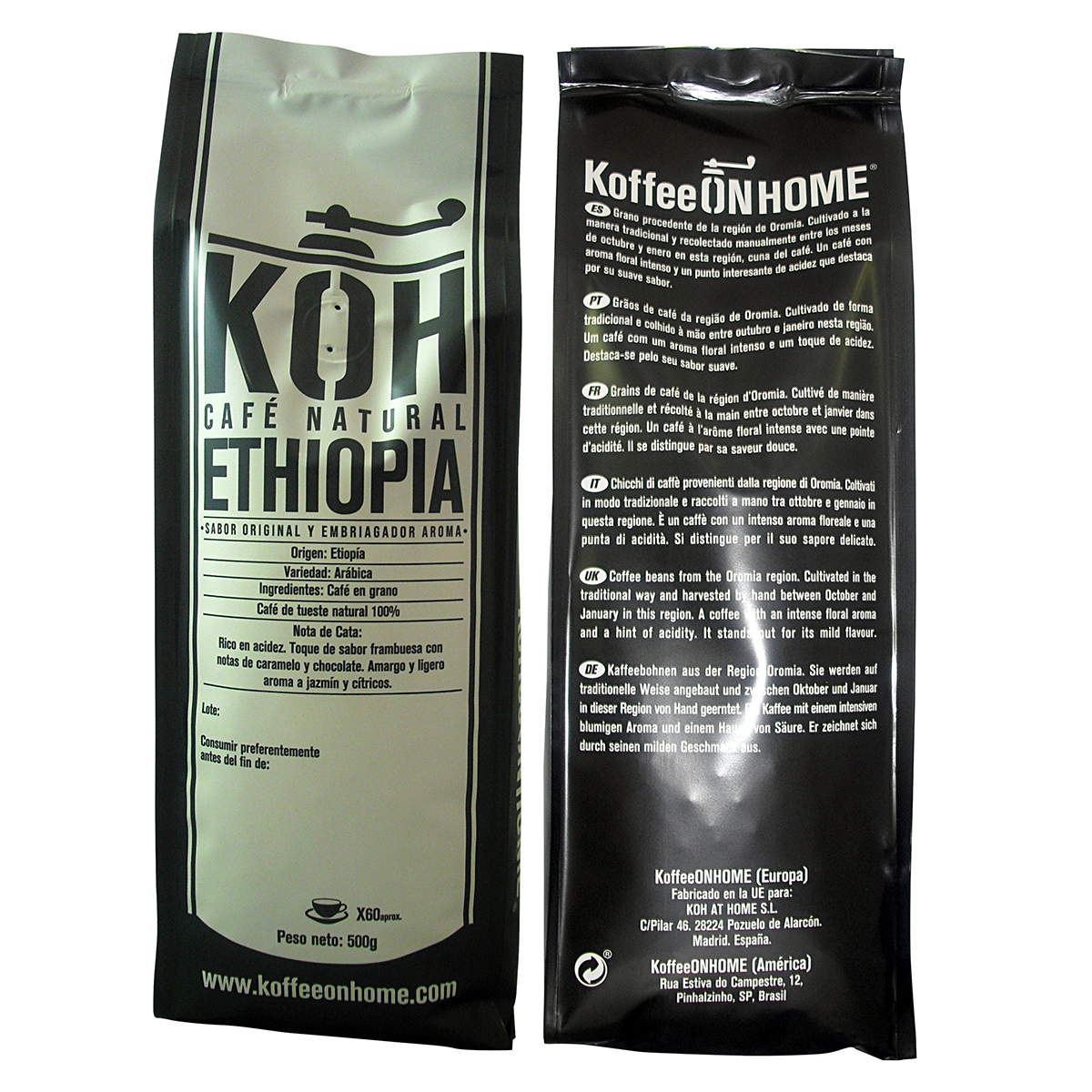 Dos paquetes de café: KOH ETHIOPIA a la izquierda, Koffee ON HOME a la derecha.