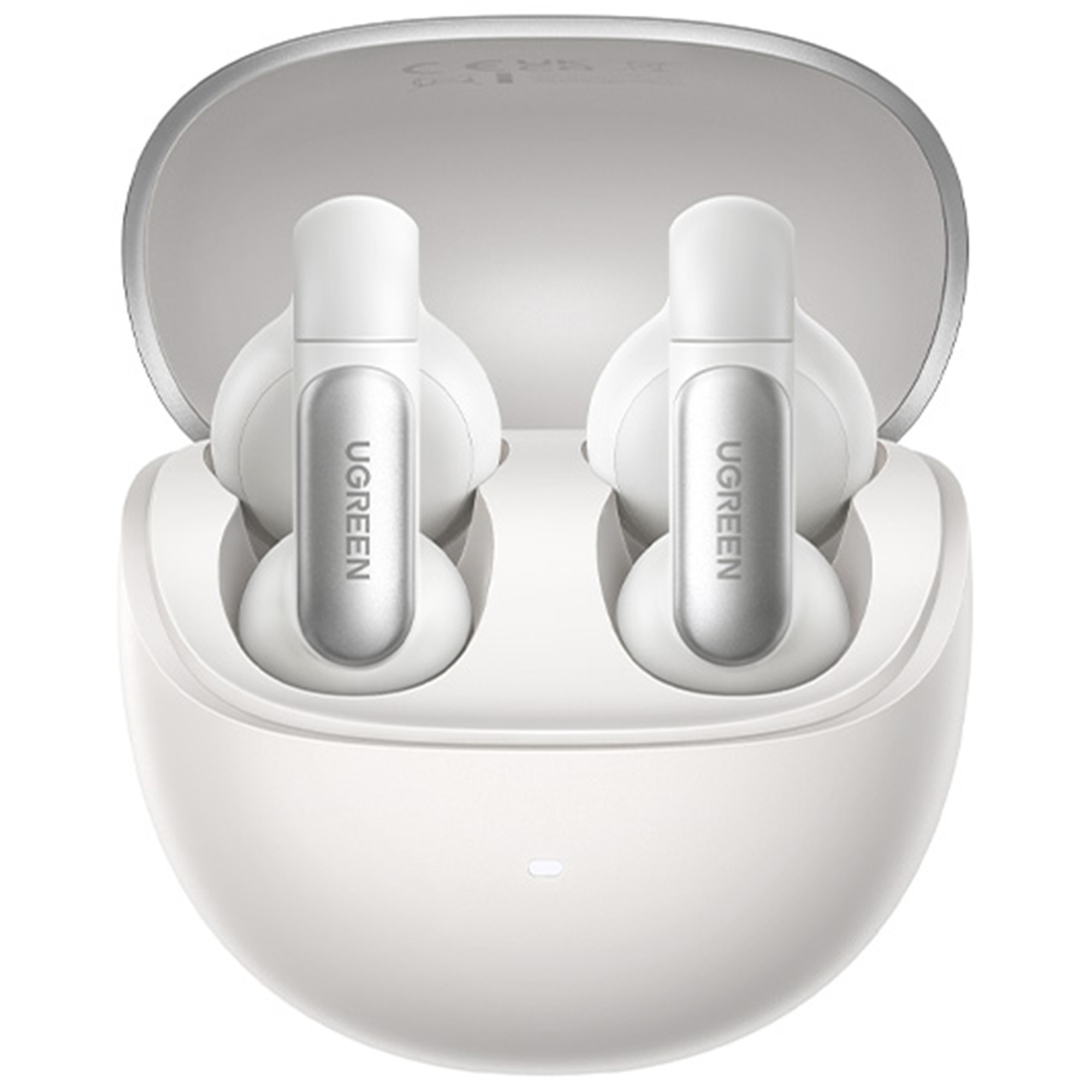 Auricolari wireless bianchi con accenti argentati dentro un astuccio di ricarica bianco.