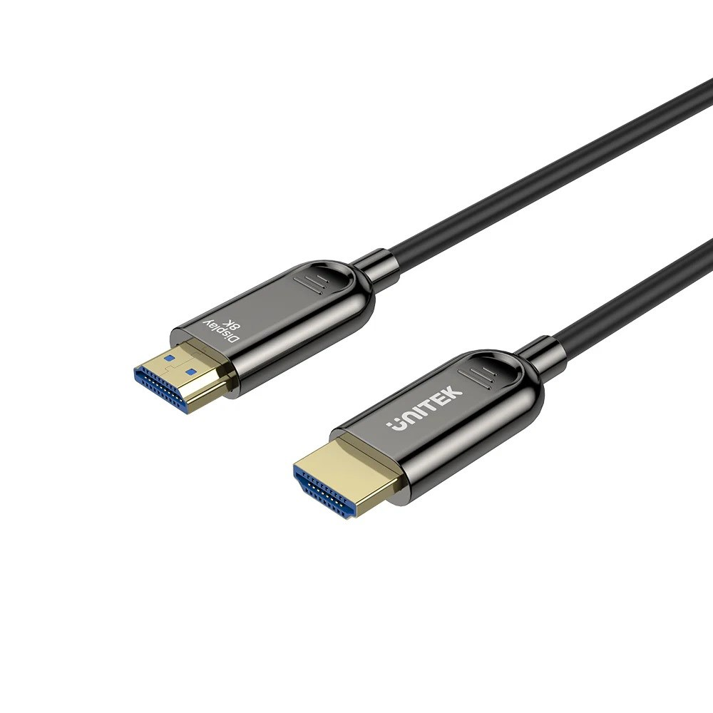 Deux câbles HDMI noirs avec connecteurs dorés sur fond blanc.