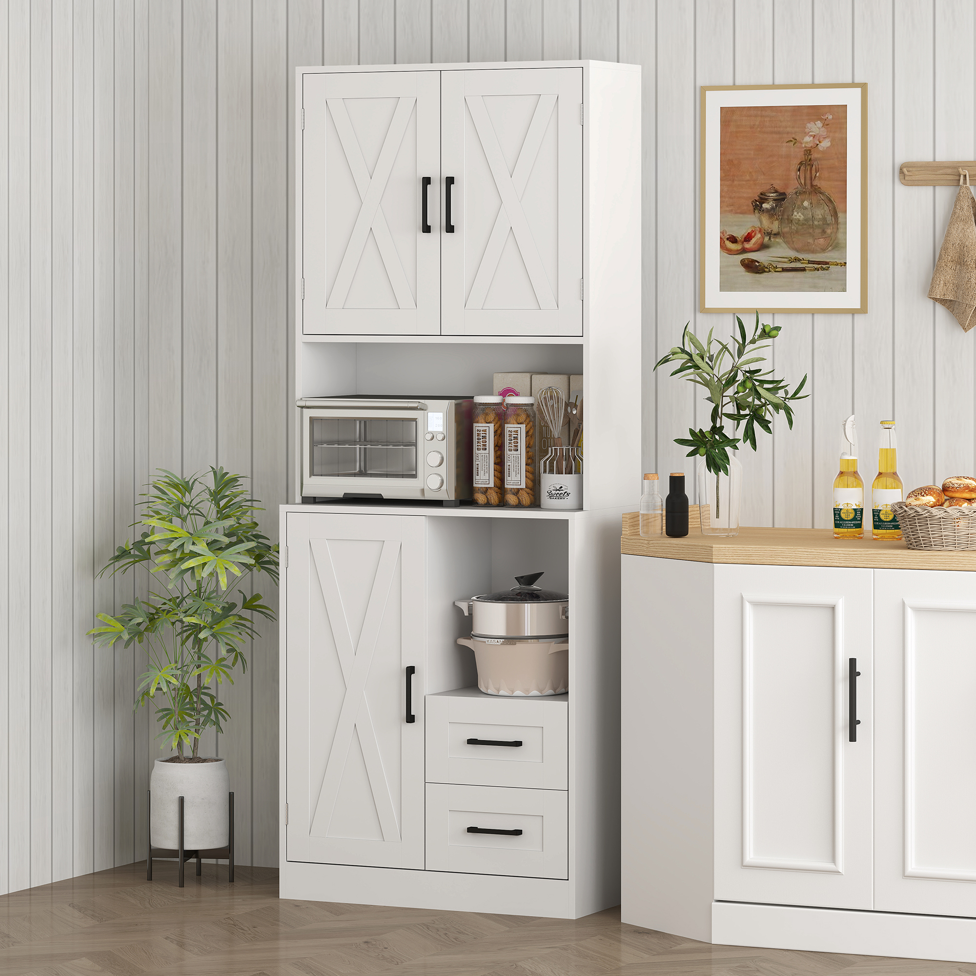 Un mueble de cocina blanco con puerta de cristal, microondas, tarros y una olla.