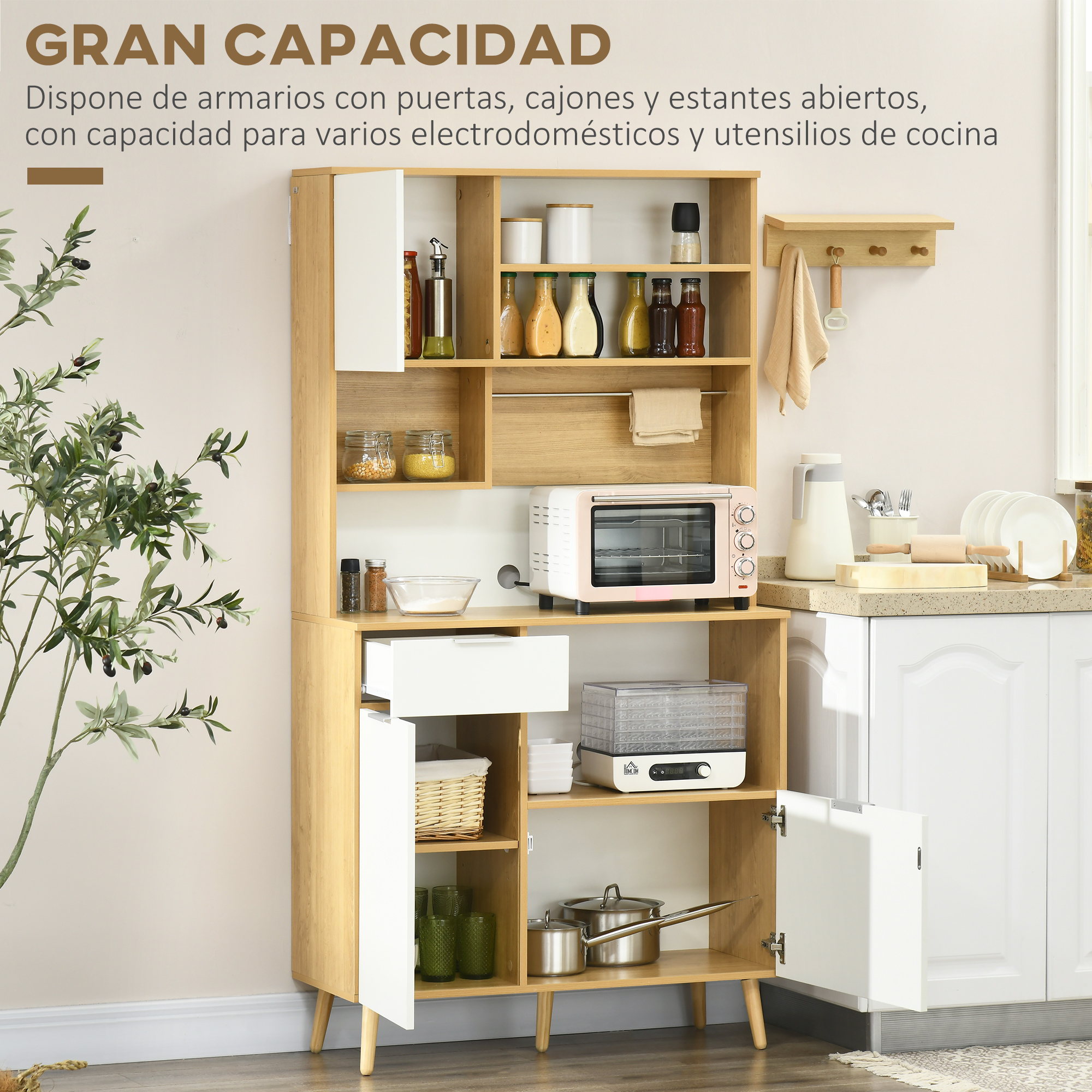 Armario de cocina de madera con estantes abiertos y cerrados, lleno de utensilios.