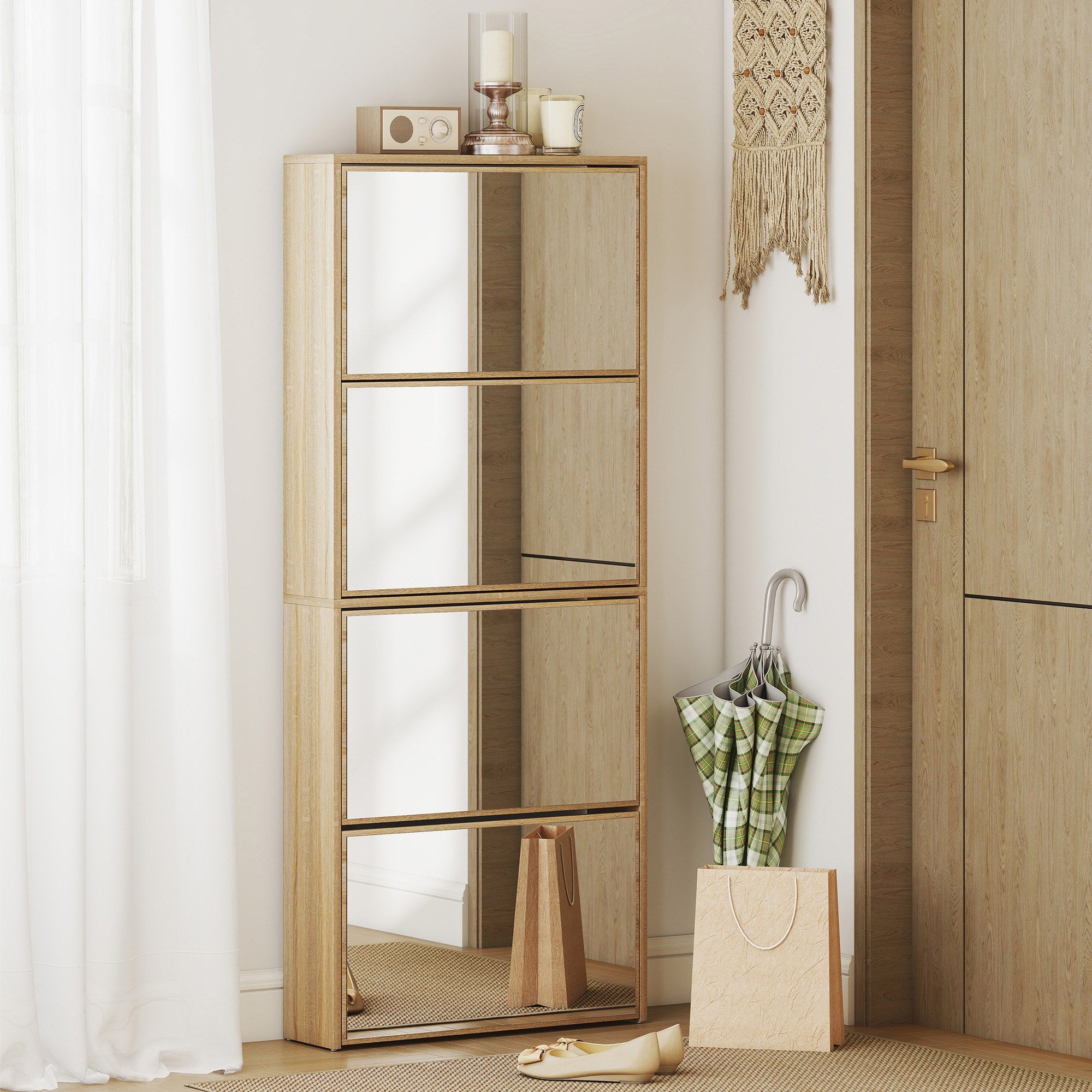 Zapatero de madera con puertas de espejo, al lado un paraguas de cuadros y una bolsa.