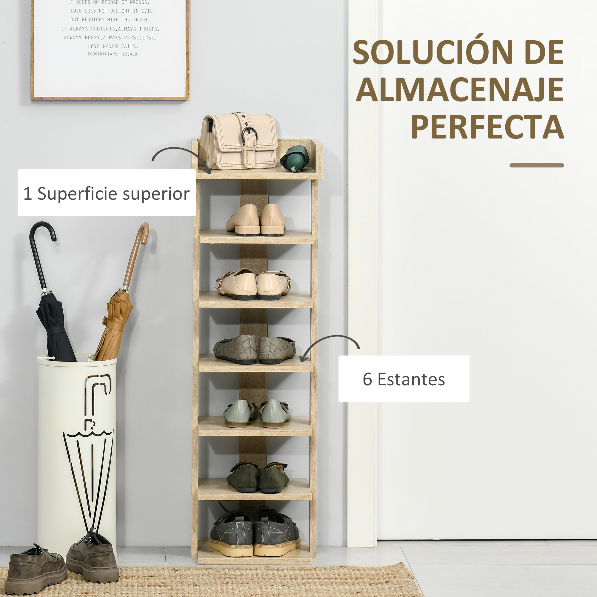 Un zapatero estrecho de madera con 6 estantes, lleno de zapatos. Al lado, un paraguas con dos paraguas.