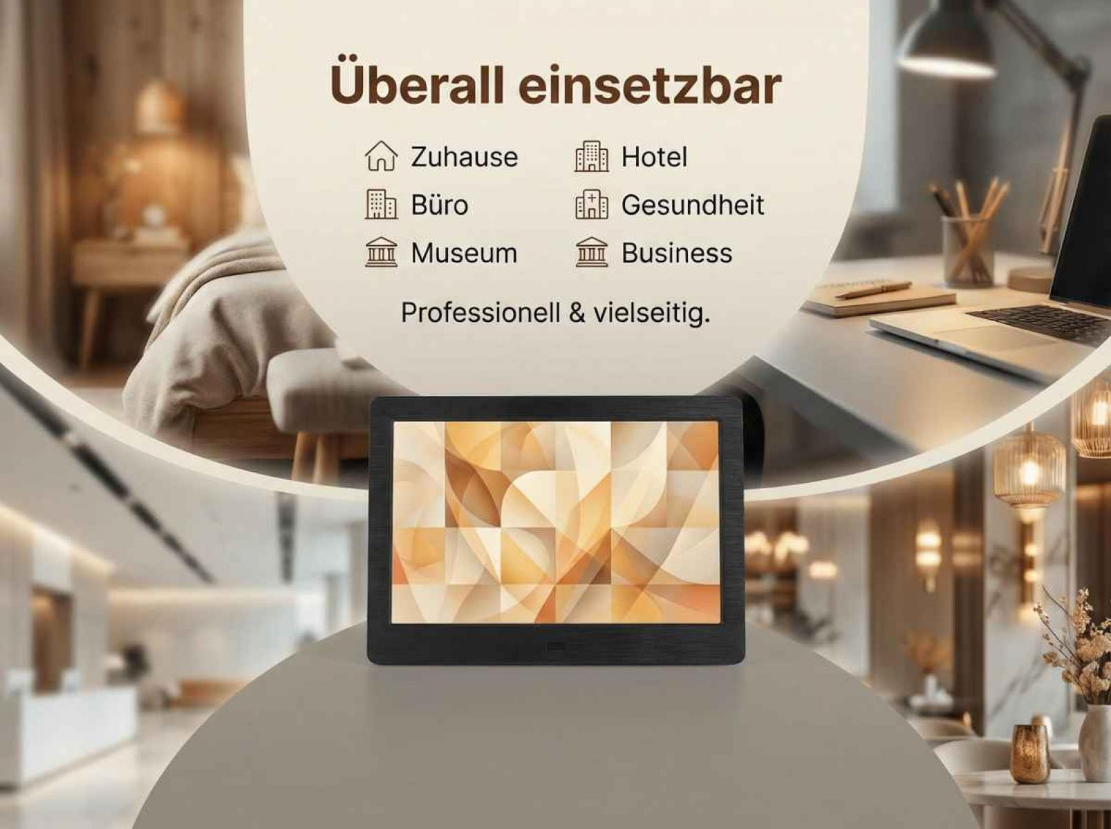 Digitaler Bilderrahmen zeigt abstraktes Muster. Text über Einsatzorte.