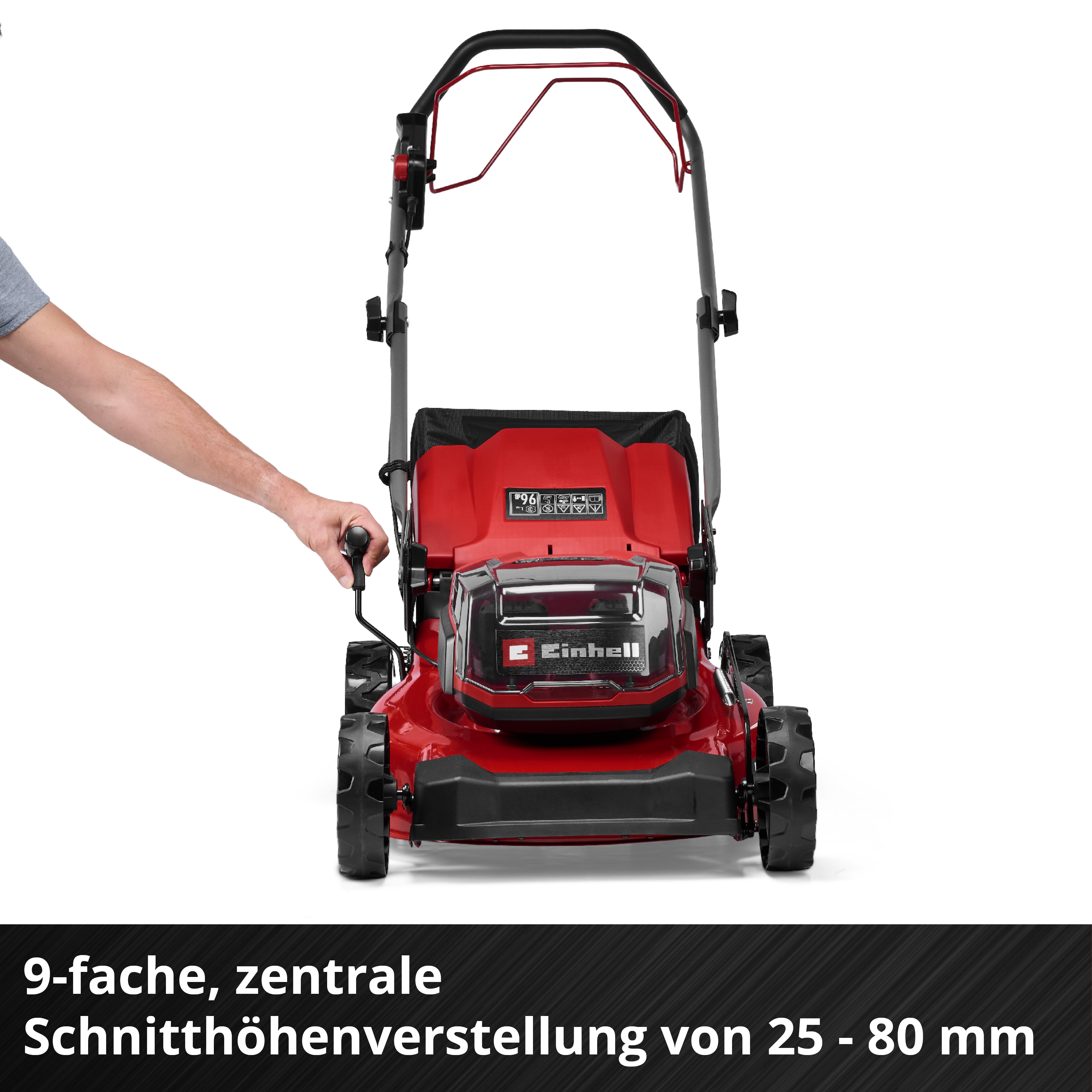 Rote Rasenmäher mit zentraler Schnitthöhenverstellung, von Hand bedient.