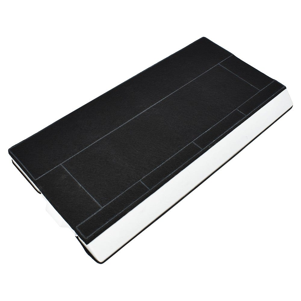 Oggetto rettangolare nero con linee bianche, su sfondo bianco.