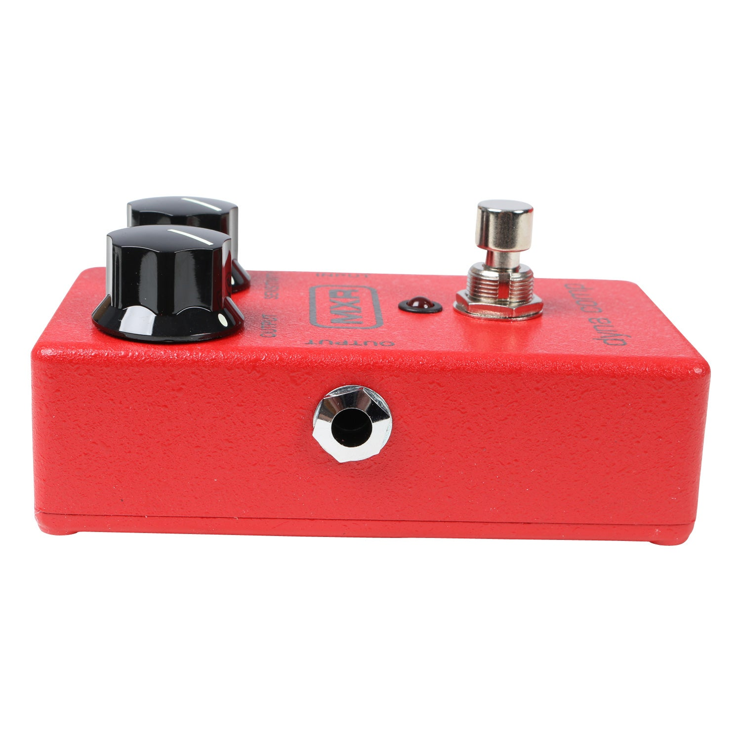 Rode stompbox met twee zwarte knoppen en een voetschakelaar.