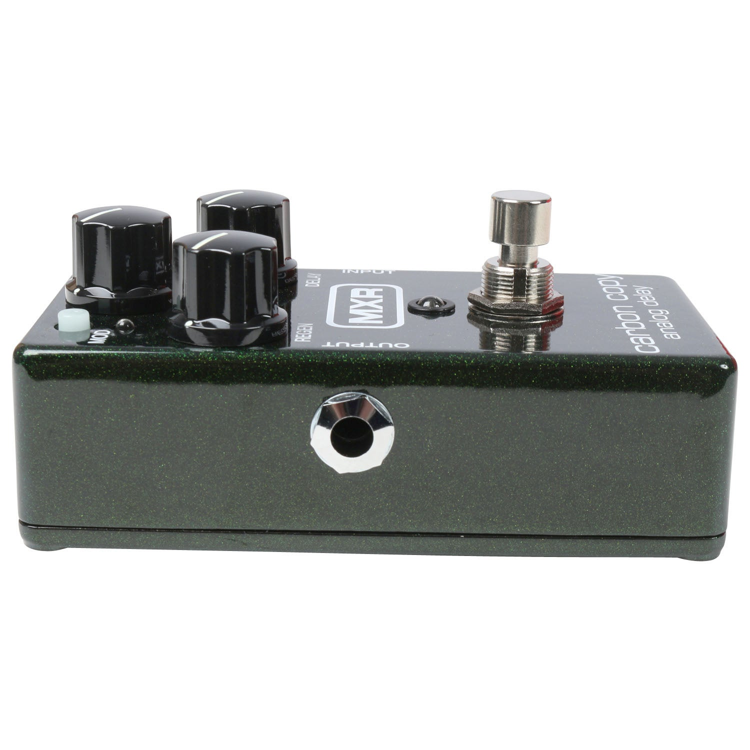 Donkergroen MXR Carbon Copy Analog Delay pedaal met drie zwarte knoppen en voetschakelaar.