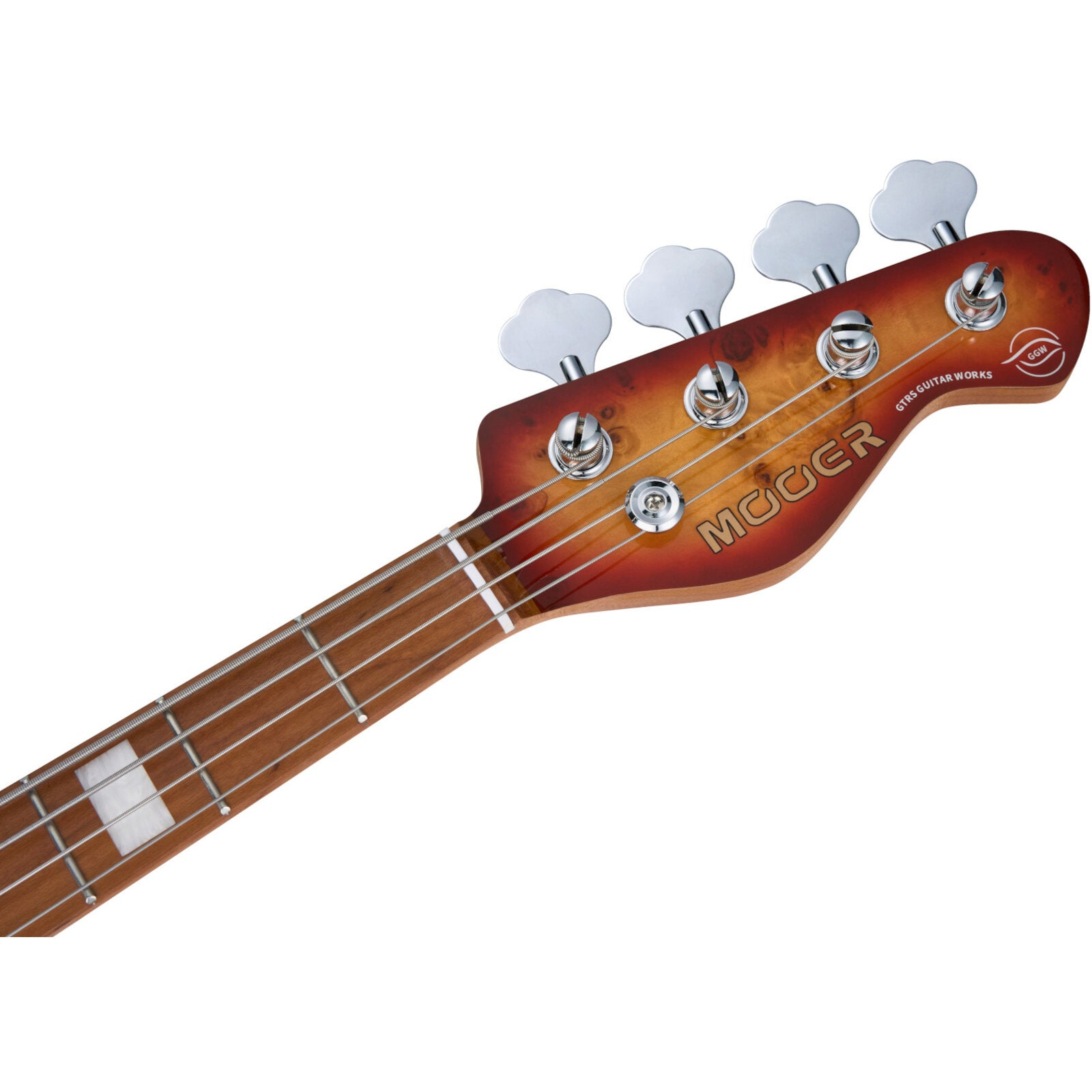 Dört gümüş burgulu ve kahverengi ahşaplı elektro gitar başlığının yakın çekimi.