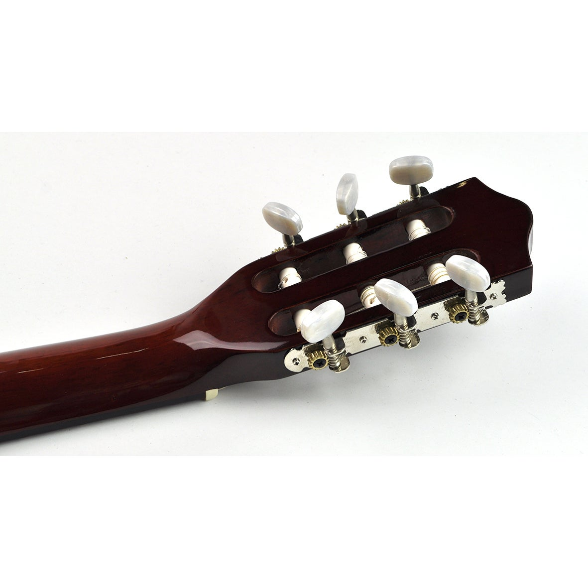 Dunkelbrauner Gitarrenhals mit sechs silbernen Stimmechaniken und weißen Knöpfen.