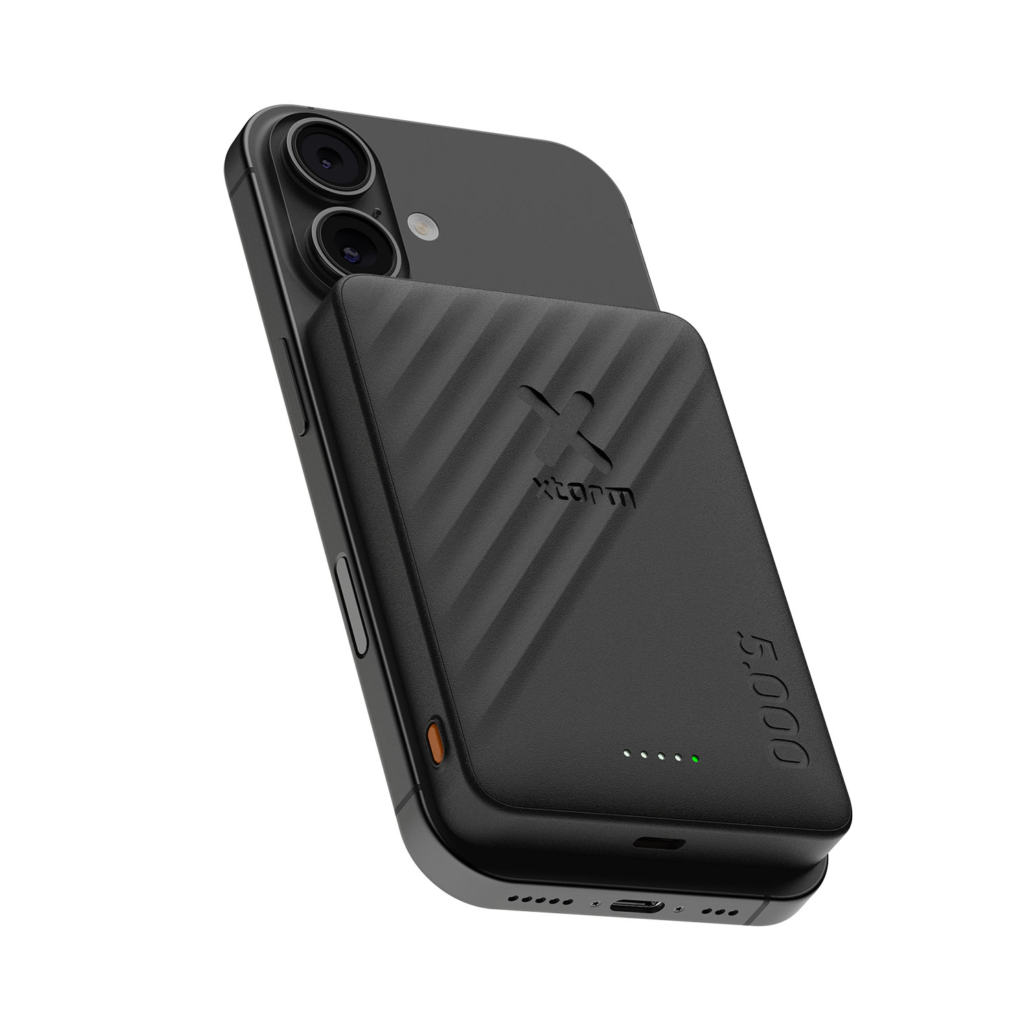 Schwarzes Smartphone mit magnetischem Ladegerät. Das Ladegerät hat eine gerippte Oberfläche.