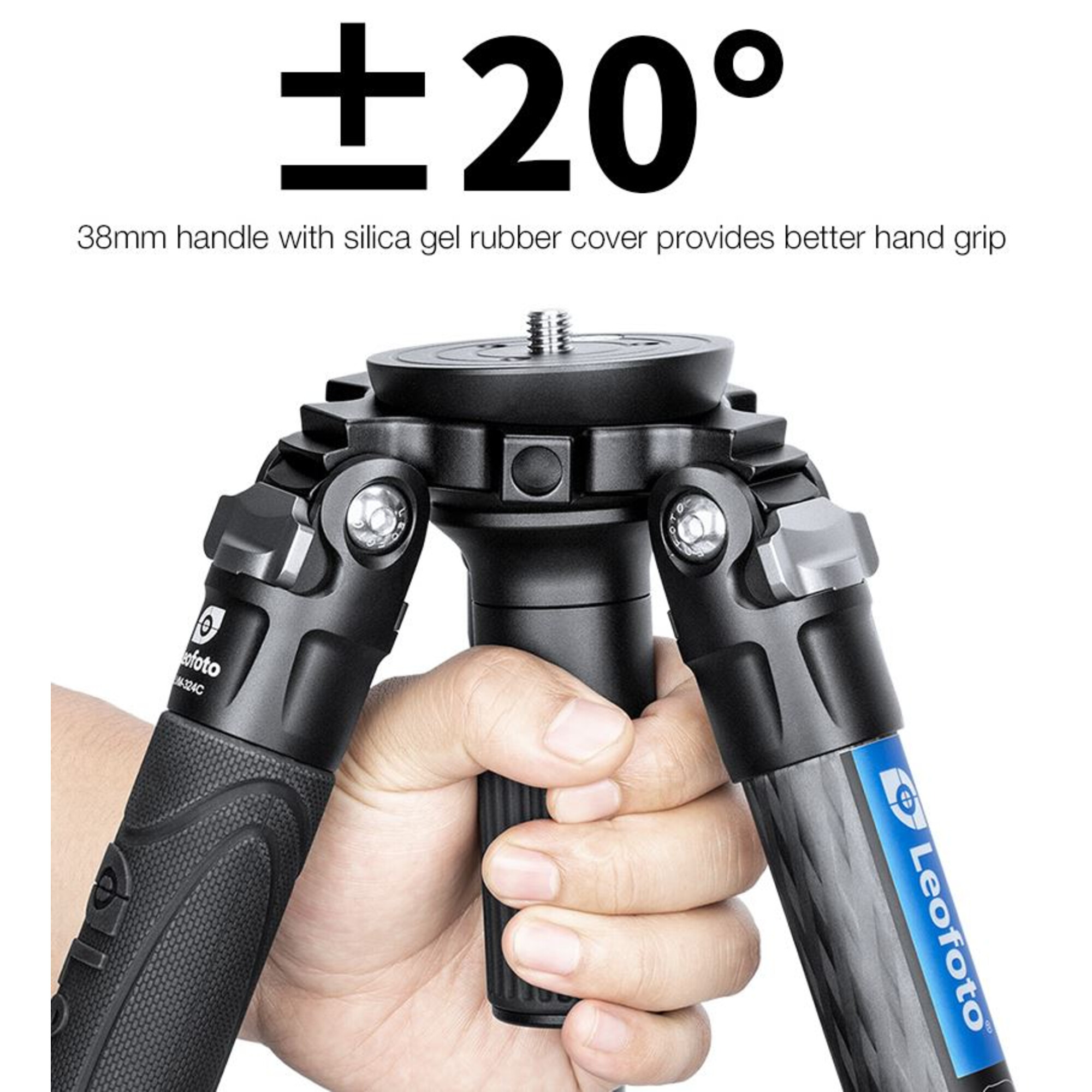 Hand hält schwarzes Stativ mit ±20° Markierung und Gummigriff.